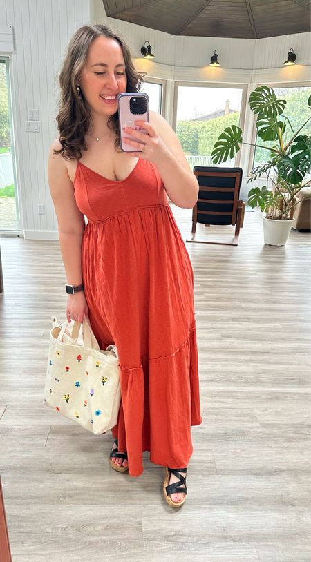 It’s sundress season! Time to bust out your cutest sundresses (and maybe pick up a few new ones!)

This one is ultra soft + stretchy, has adjustable straps, and comes in a few different colours! I love it with a simple wedge sandal and my embroidered Baggu tote bag for the perfect casual look! 

#LTKfindsunder100 #LTKSeasonal #LTKmidsize