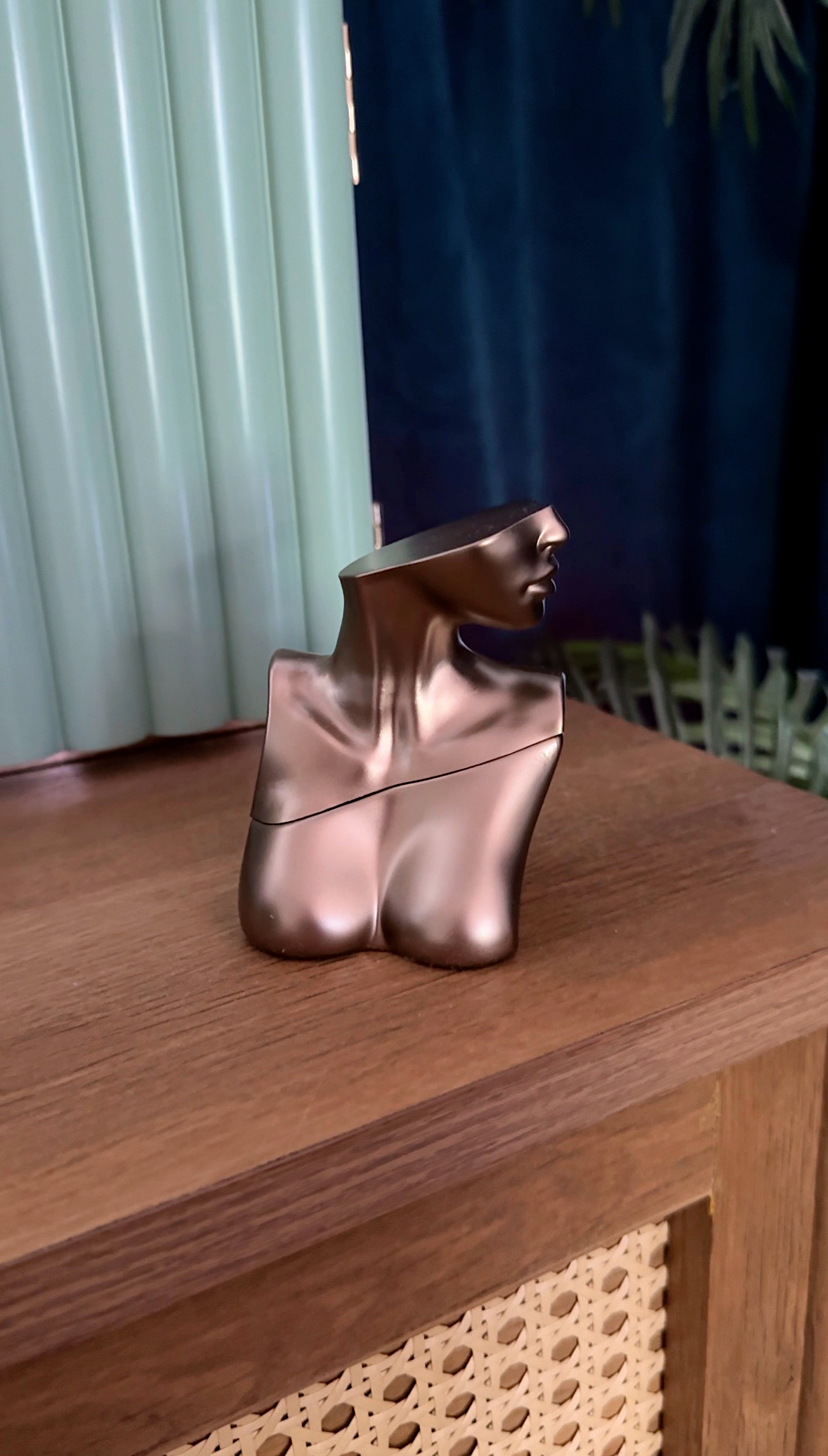 My favorite perfume!! I always get so many compliments when I have this on!! 

ulta, beauty finds, billie eilish perfume, fragrance, ulta finds, finds under 100, shelli enright 

 #LTKSeasonal #LTKBeauty