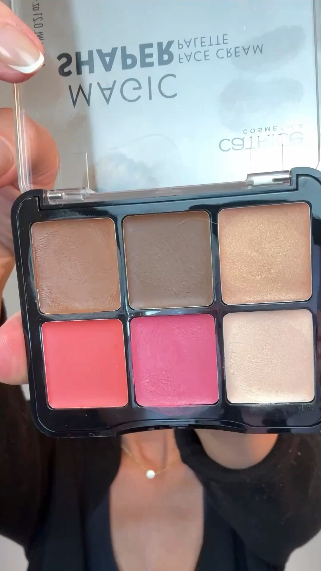 Face lifting contour and blush with $8 Catrice Magic Shaper Face Cream Palette ❤️ 

#makeup #makeuptips #over40makeup #contouring #creamcontour 