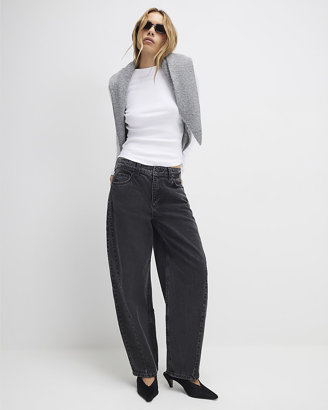 Black Seamed Barrel Leg Jeans | River Island UK & IE