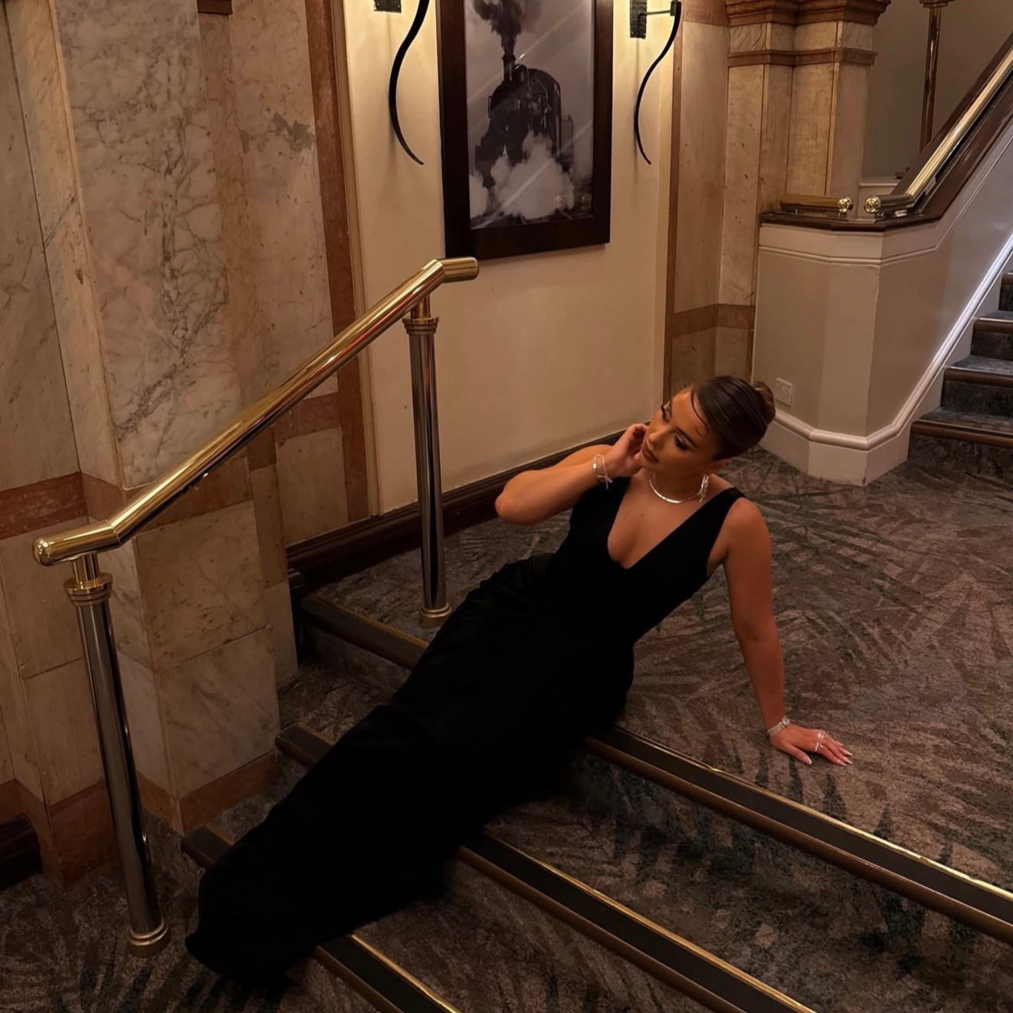 Maxi dress - black dress - chic 

#LTKwedding #LTKpartywear #LTKdatenight