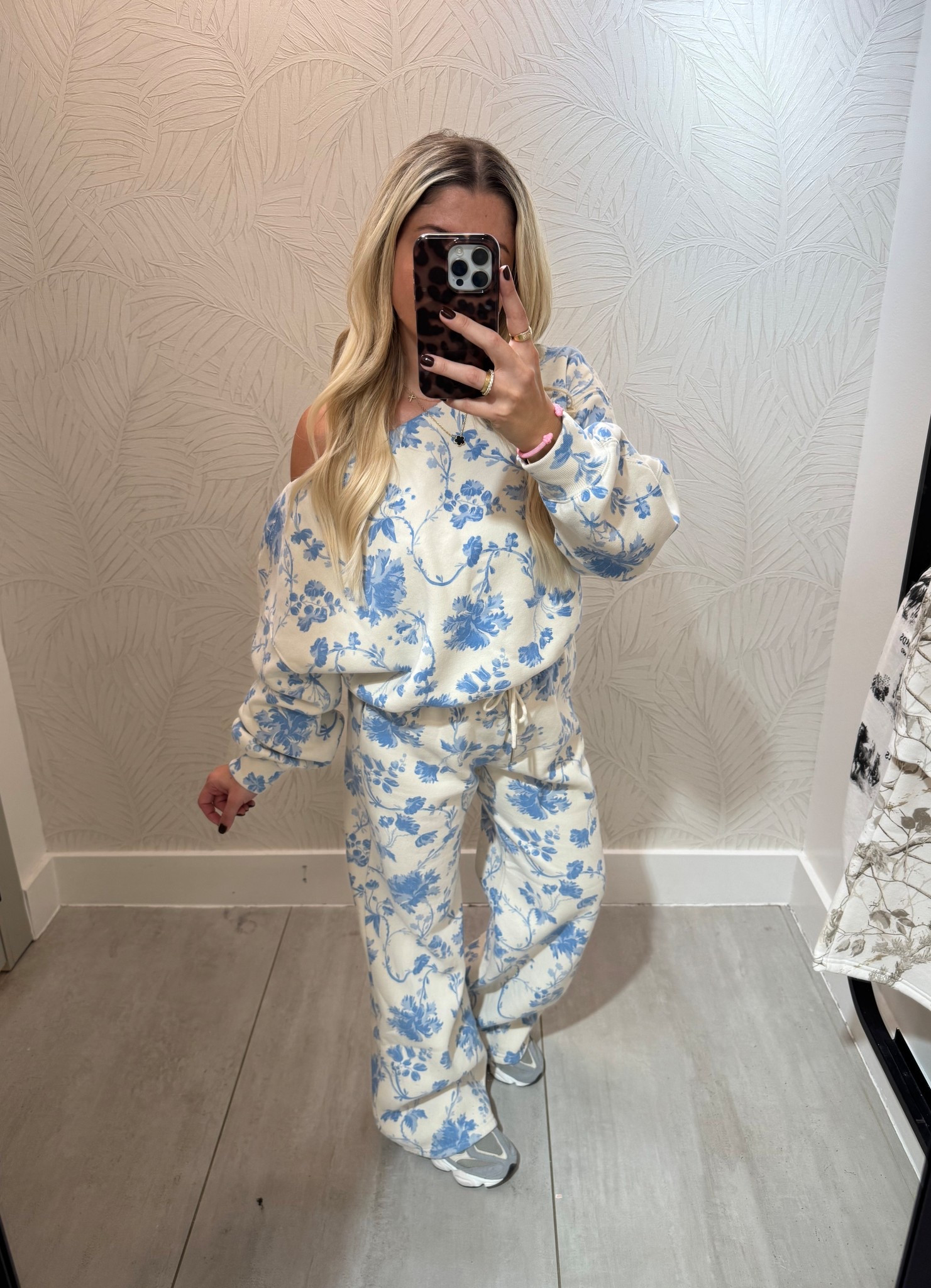 Matching set on sale
Size med
New balance sneakers tts
Abercrombie outfit 

#LTKFindsUnder100 #LTKSaleAlert #LTKootd