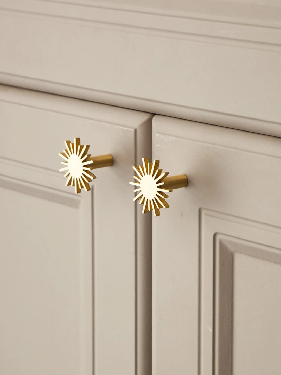 Sun Brass Cabinet Knobs, Vintage Gold Knob Drawer Pull, Sunflower Handle Dresser Handle, Wardrobe... | Etsy (US)