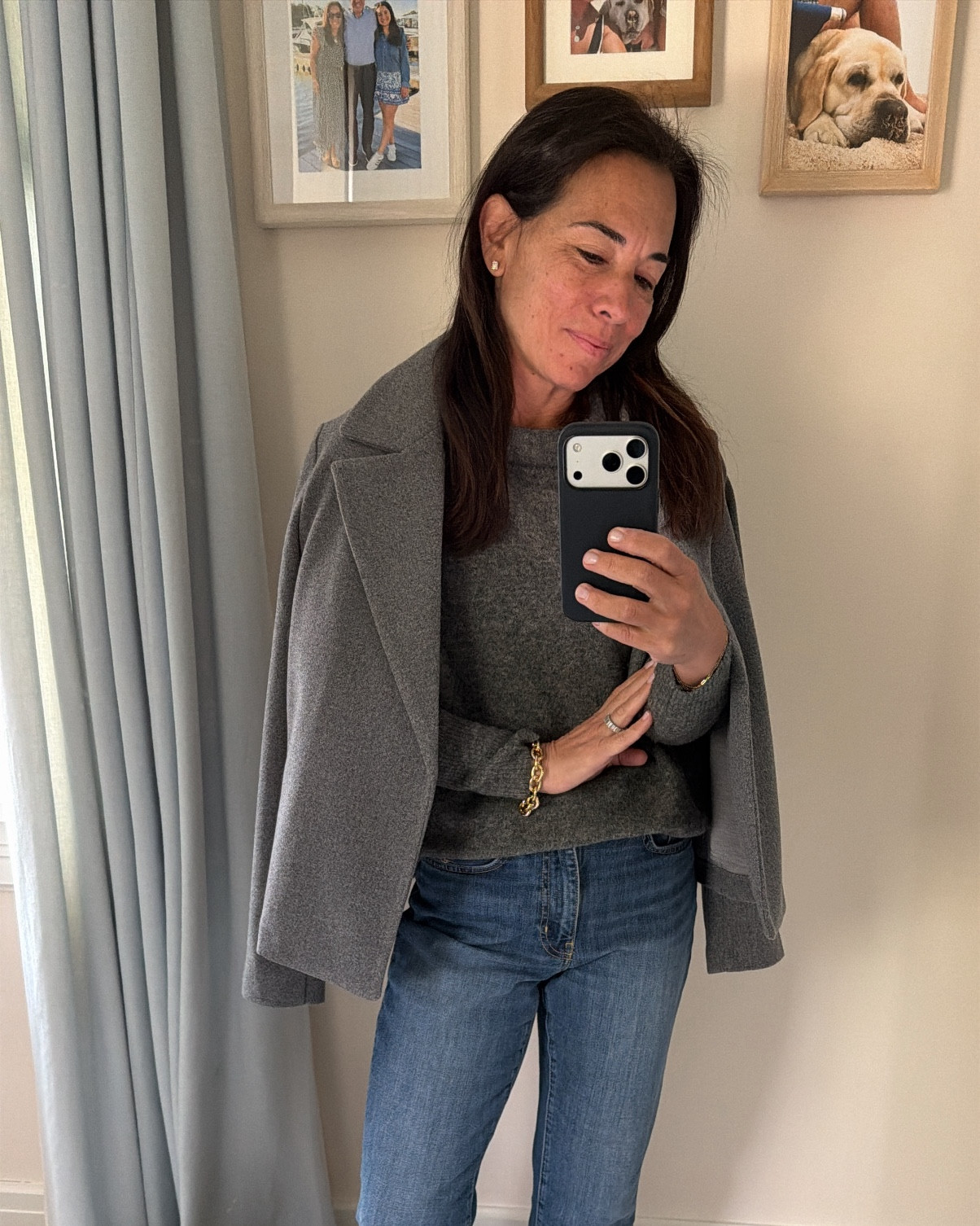 Sunday in NYC. Greys, black and denim always work. Layered it with a tank too as the temps keep changing  

#LTKgrwm #LTKootd #LTKdayinmylife