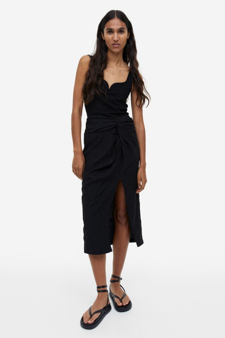 Knot-detail skirt | H&M (UK, MY, IN, SG, PH, TW, HK)