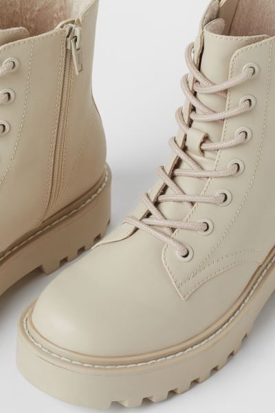 Boots | H&M (US + CA)