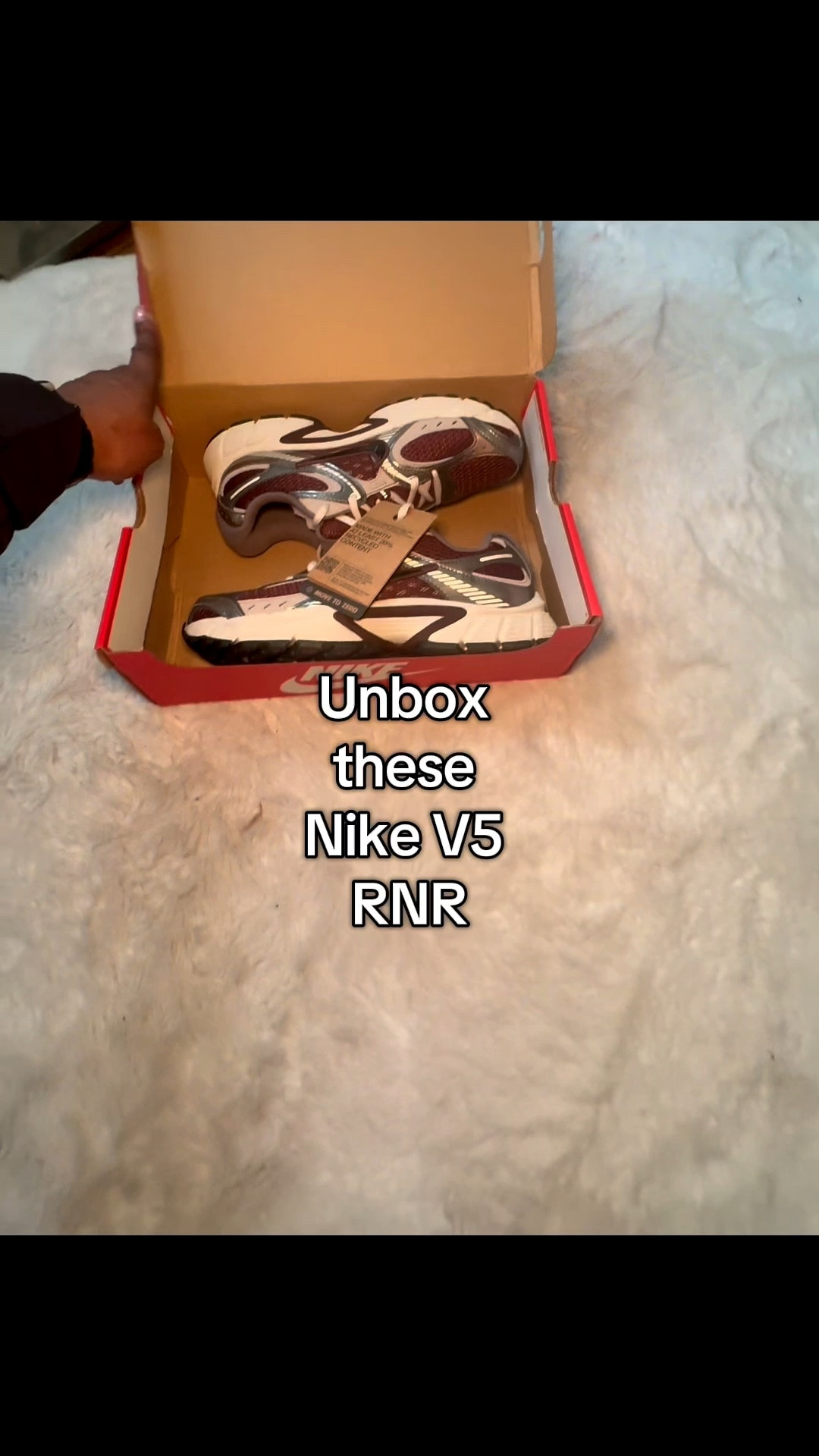 Meet your new everyday flex 😍
The Nike V5 RNR in Burgundy is serving comfort, reflective detailing, and that “I’m booked & busy but still cute” energy.

Lightweight. Breathable. Highly rated.
A baddie essential for running errands, gym days, or stepping out in athleisure done right.

👟 Would you rock these?
🔥 Burgundy hits different… comment “BURGUNDY” if you’re obsessed!

#LTKootd #LTKActive