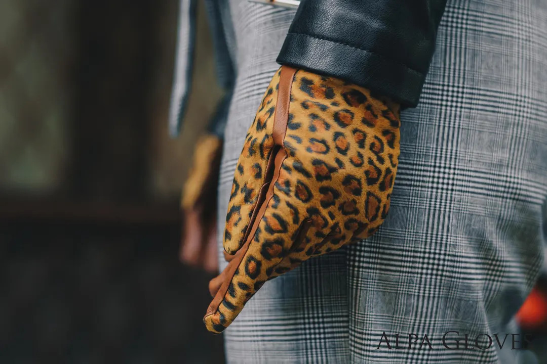 Women's WOOL Lined Gloves - LEOPARD - Hairsheep Suede-nappa Leather - Etsy | Etsy (US)