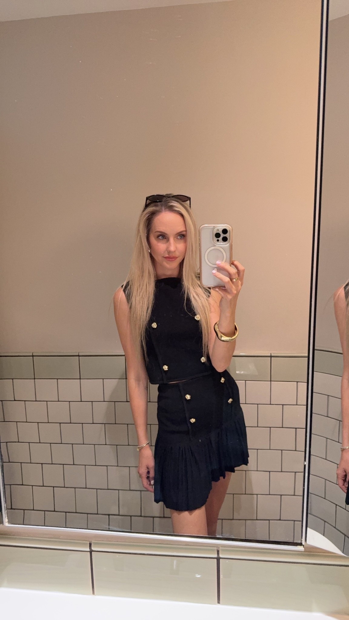 Off duty ✌🏼

#LTKSeasonal #LTKWorkwear #LTKStyleTip