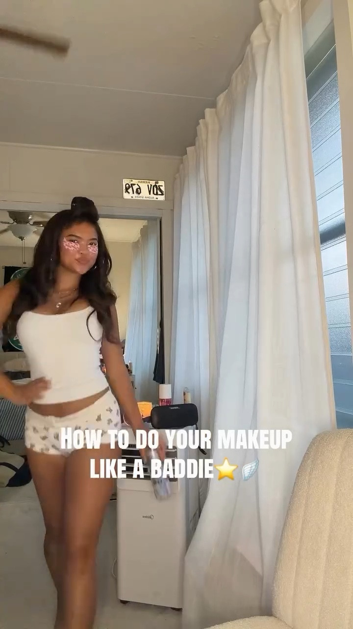 Ughhh I love!!!! 

@armanibeauty @hourglasscosmetics @sacheubeauty @saiebeauty @charlottetilbury @hudabeauty @makeupbymario @rarebeauty @bloomsupps