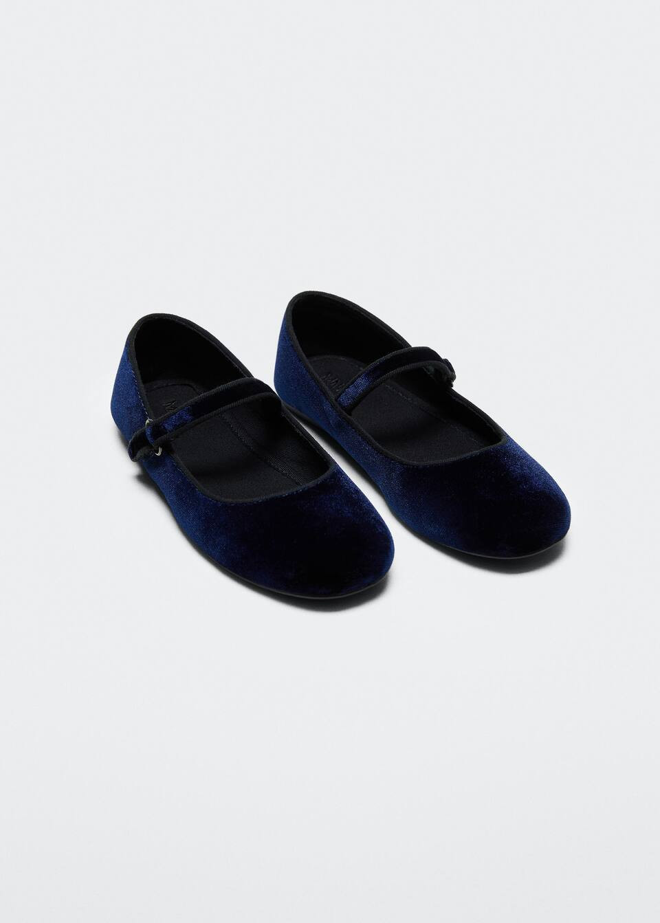 US$ 29.99 | MANGO (US)