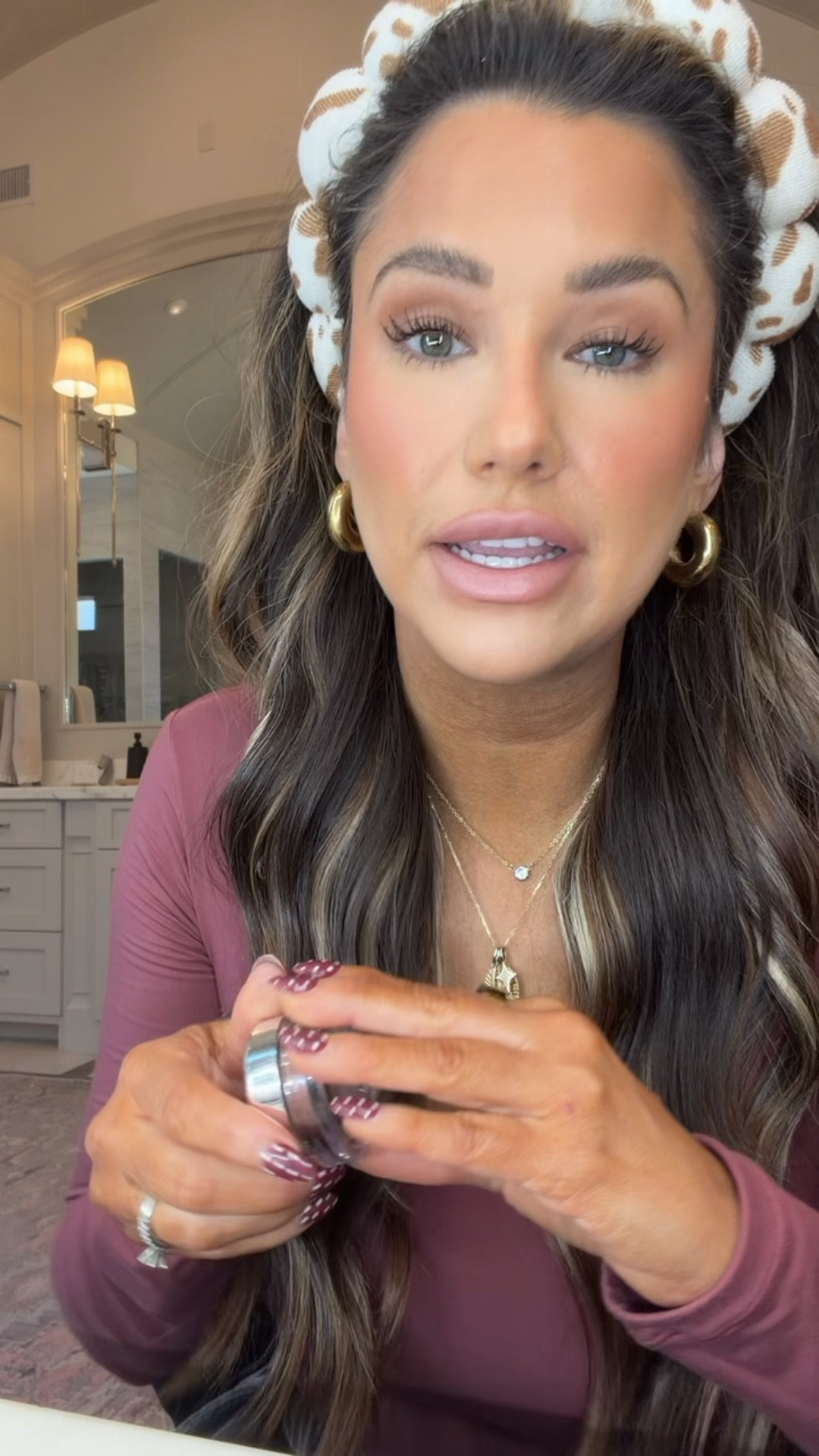 My recent makeup look

Iconic London blush-  mimosa
Dibs shade 4 
Fenty beauty foundation eaze drop - 11 
Dibs setting spray 
Tarte concealer - light sand 
Merit shadow - matchbox 
Mac liner - cool spice 
Mac lipstick- crème cup 

#LTKgrwm #LTKstorytime #LTKBeauty