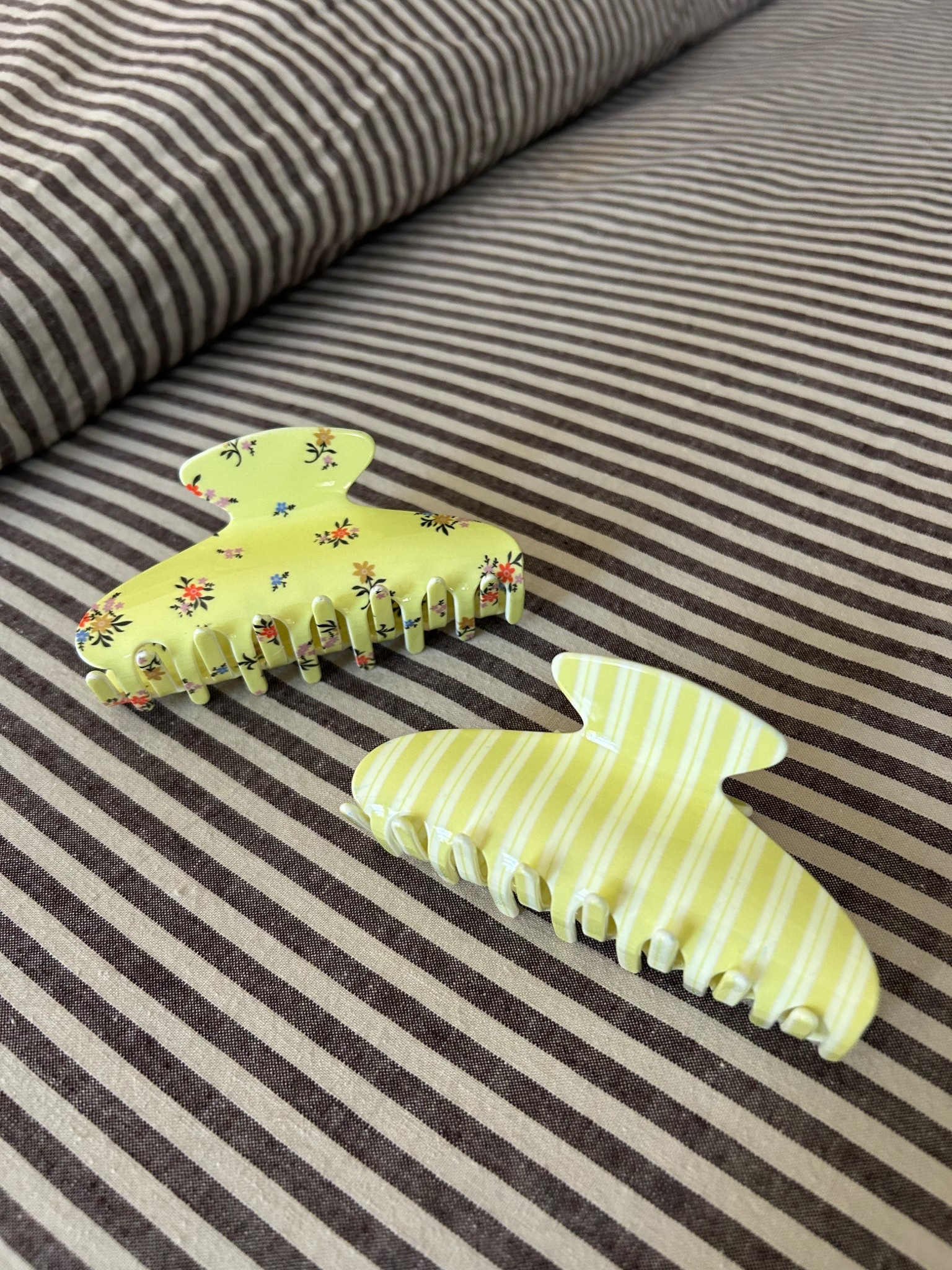 Summer claw clip

#LTKmomlife #LTKmorningroutine #LTKgrwm