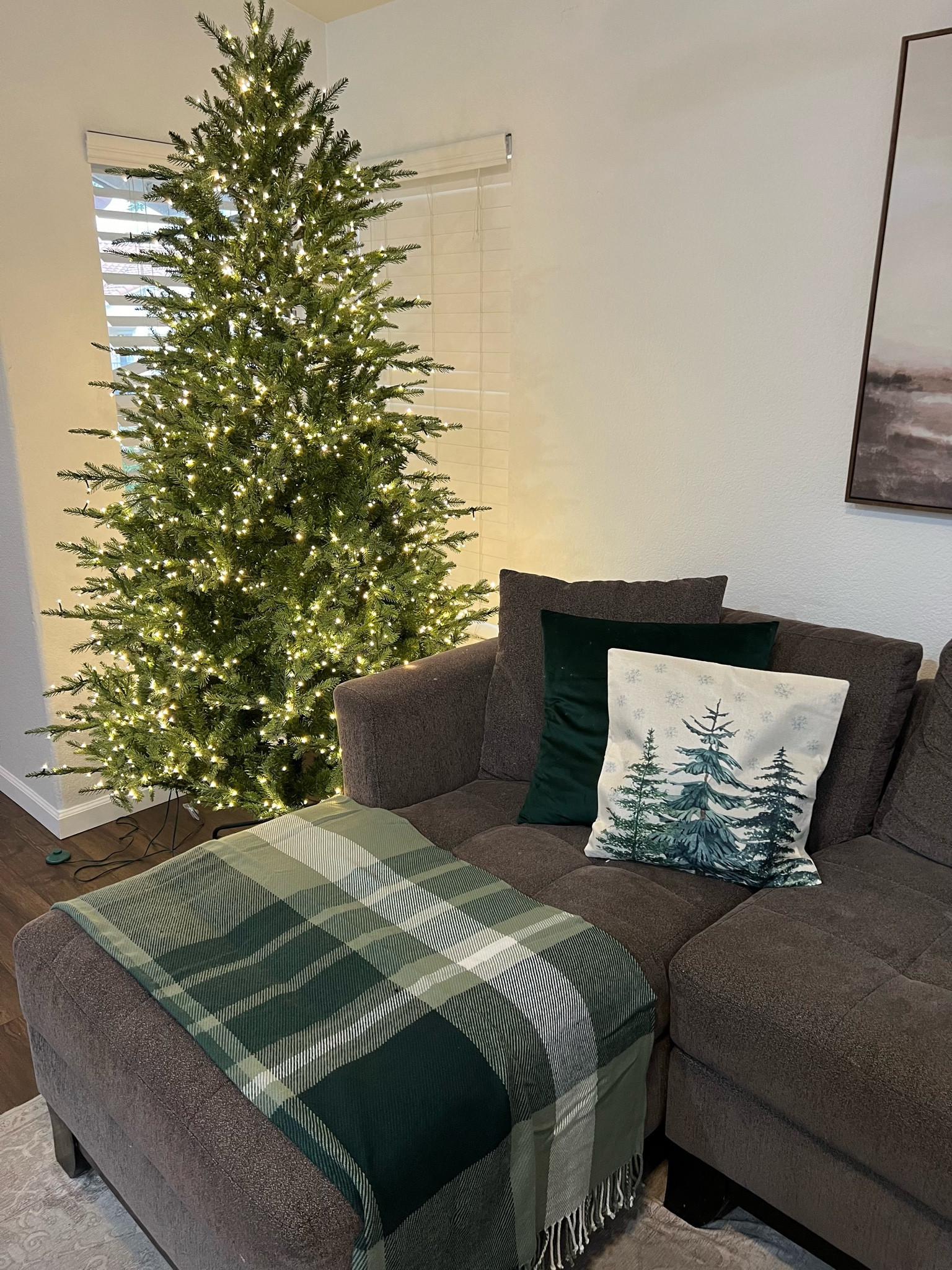 Holiday home decorr

#LTKhome #LTKSeasonal #LTKHoliday