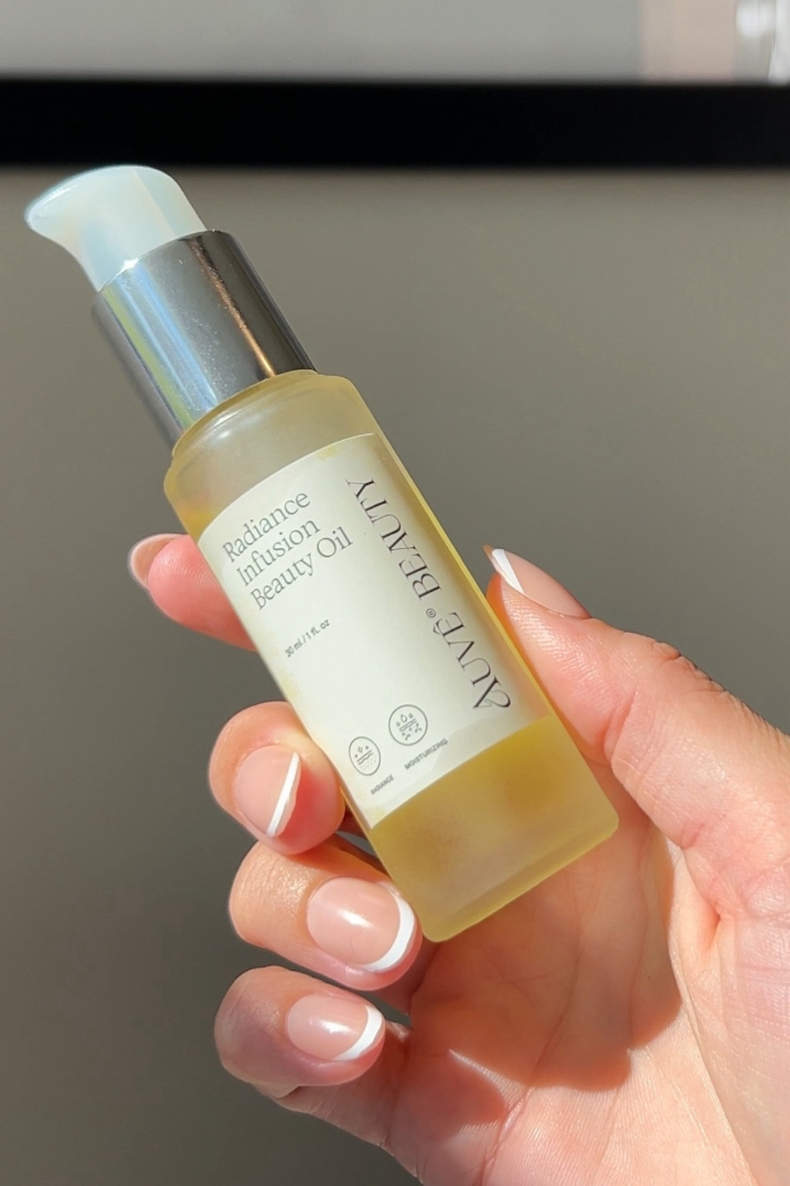 summer glow on the go you neeeeed 💫🌟✨ PLUS it’s 30% off until july 7th! 💕💕💕

#LTKTravel #LTKSaleAlert #LTKBeauty