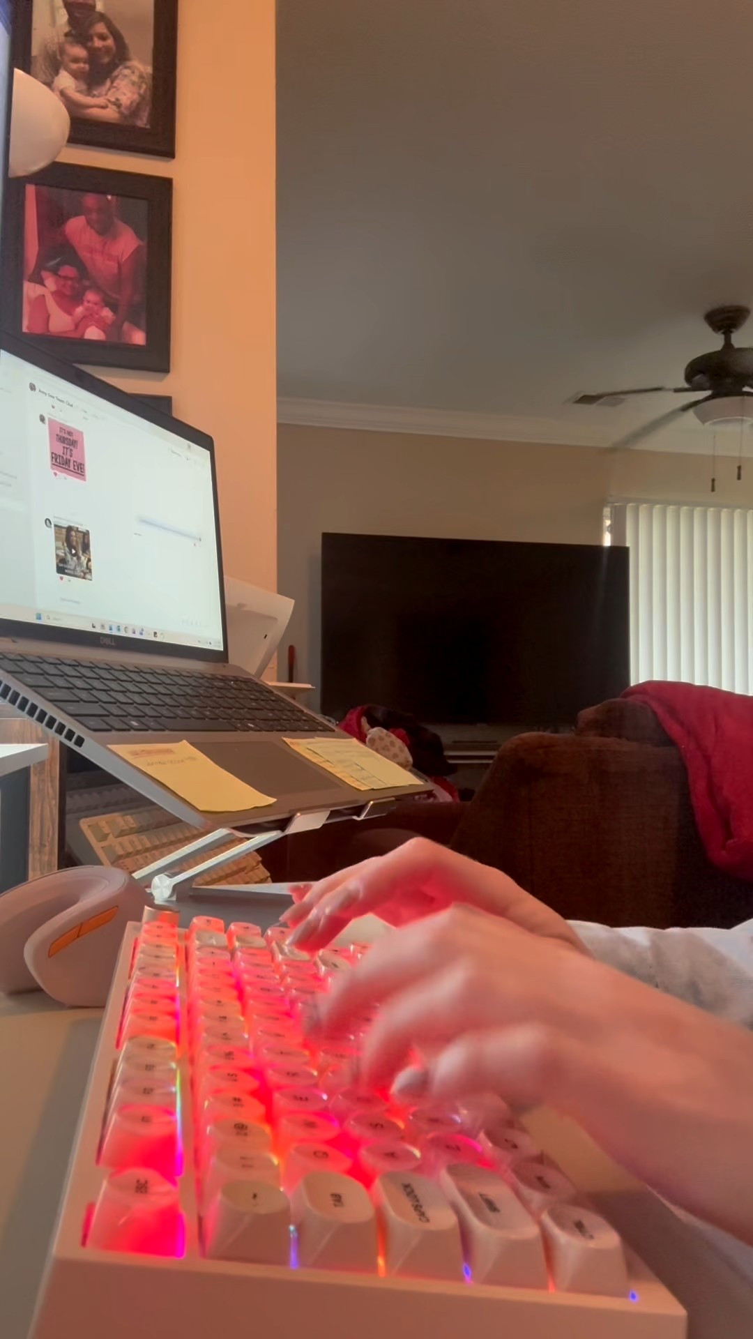 All a girl needs is a pretty pink keyboard 💅🏻