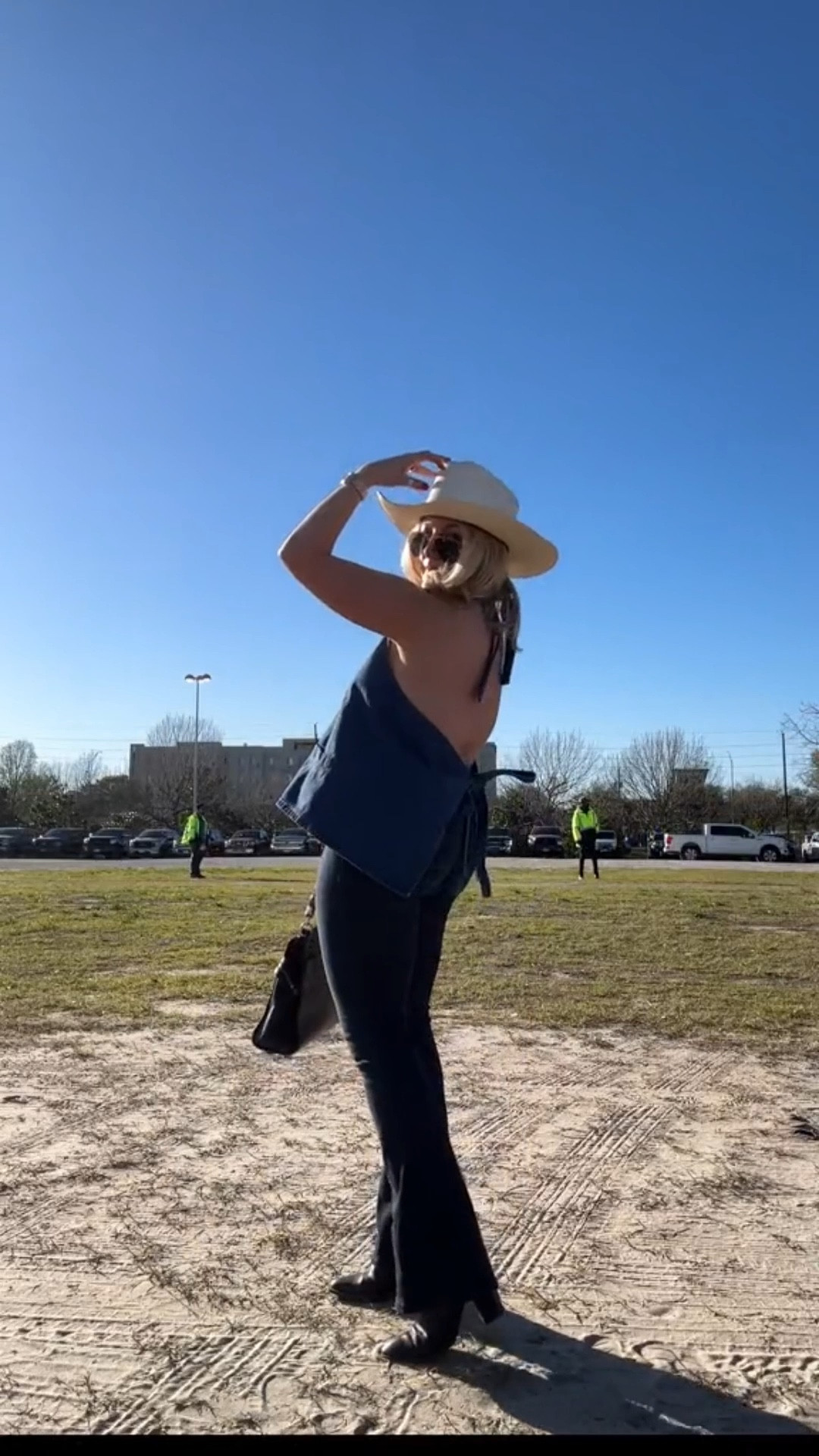 Denim on denim rodeo look // western outfit idea 

#LTKMidsize #LTKFindsUnder100 #LTKSeasonal