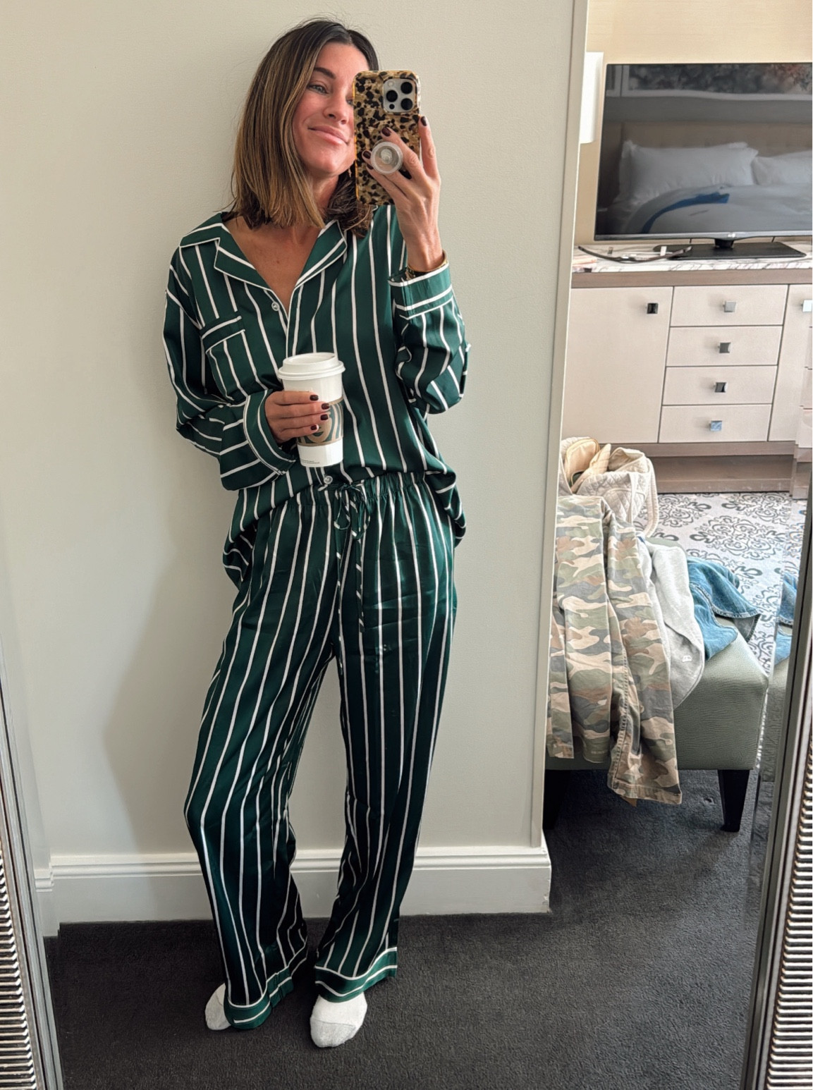 Snazzy Amazon pajamas! All of the prints are soo cute! And they come in a gift box. Wearing size small. 



#LTKTravel #LTKSeasonal #LTKStyleTip