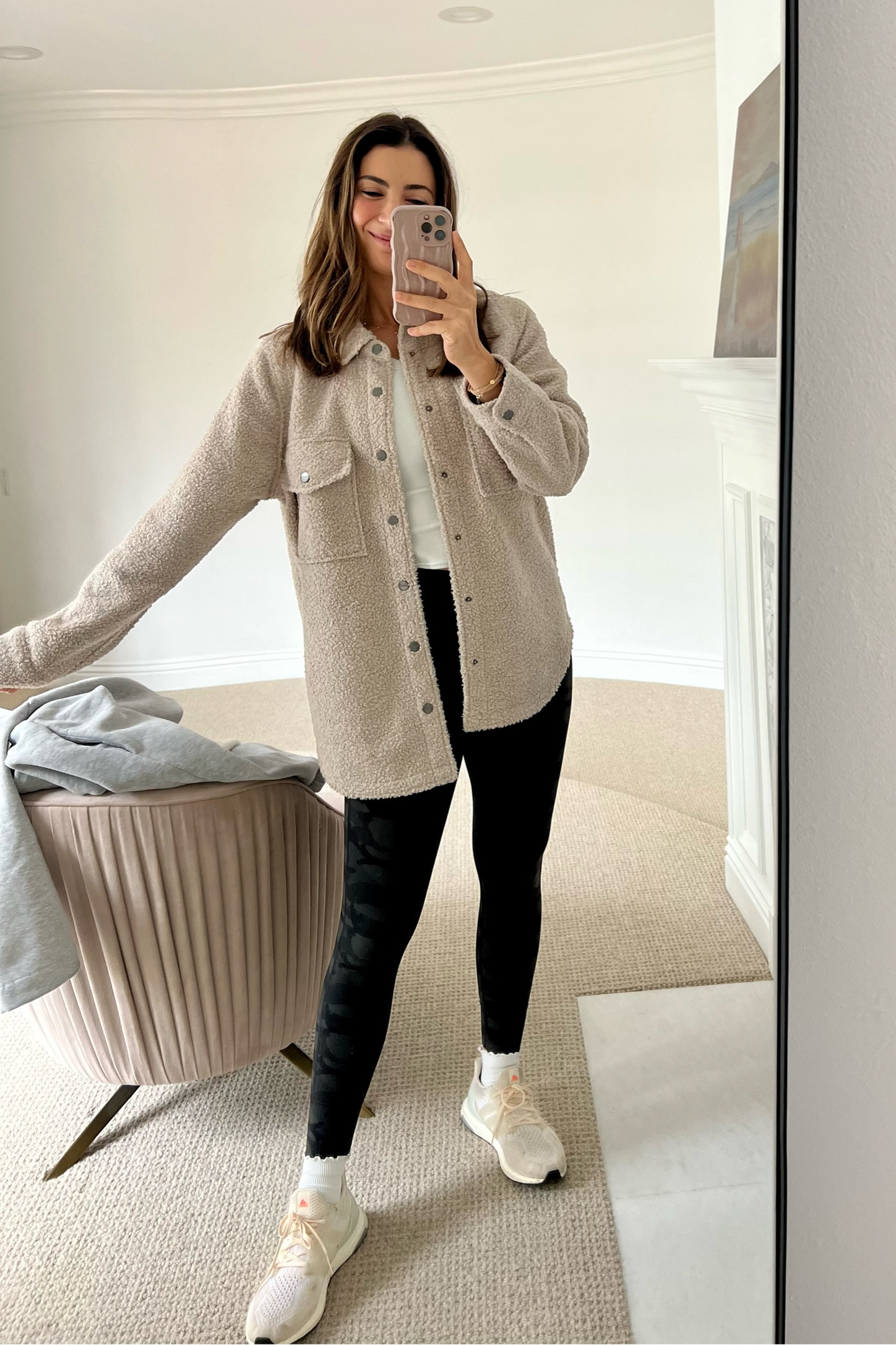 Living in this vuori jacket and leggings! 

Jacket - small
Leggings - small
Tank - medium
Sneaks - TTS

#LTKstyletip #LTKshoecrush #LTKfitness