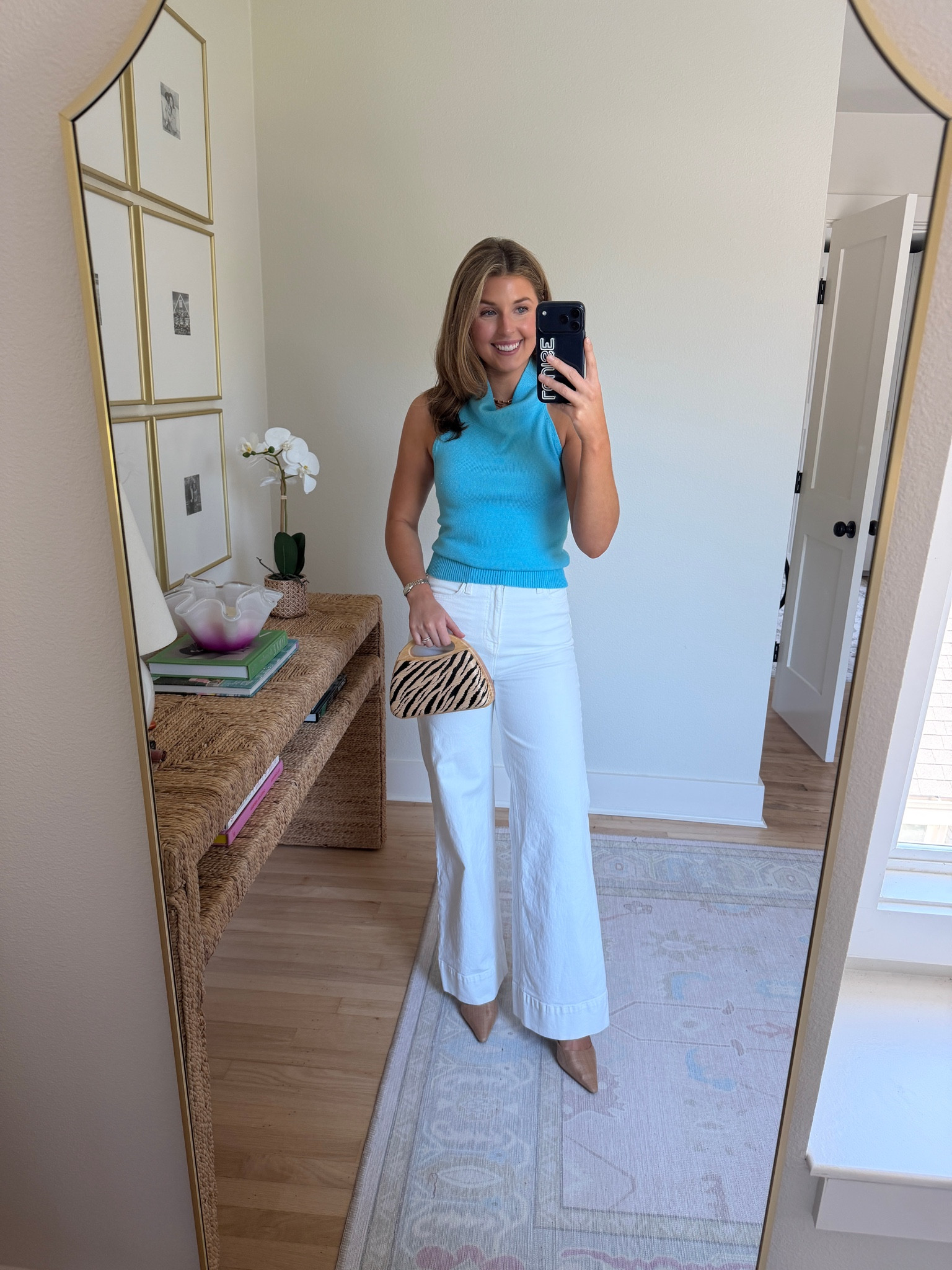 Summer date night look! Wearing a S in top and 26 in jeans