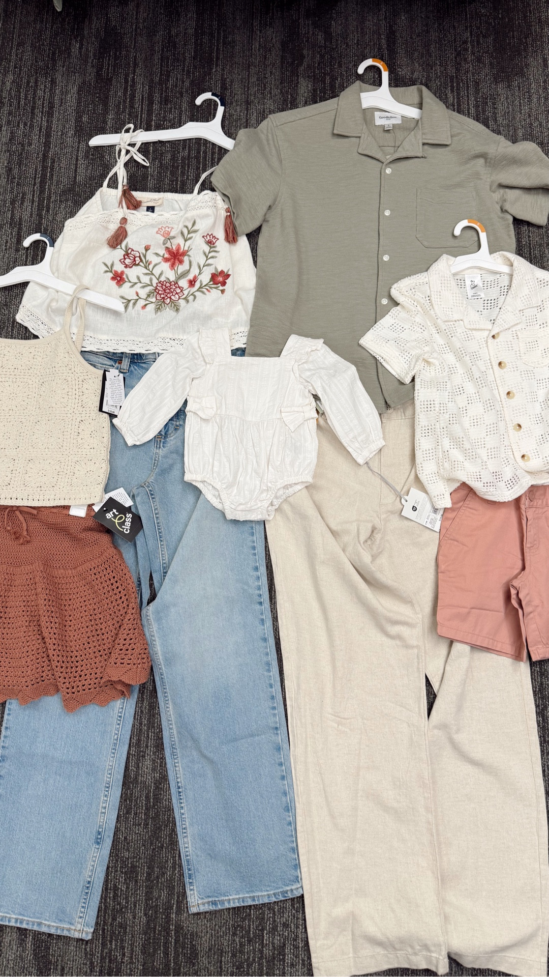 Family photo style - target edition 

#LTKMothersDay #LTKKids #LTKBaby