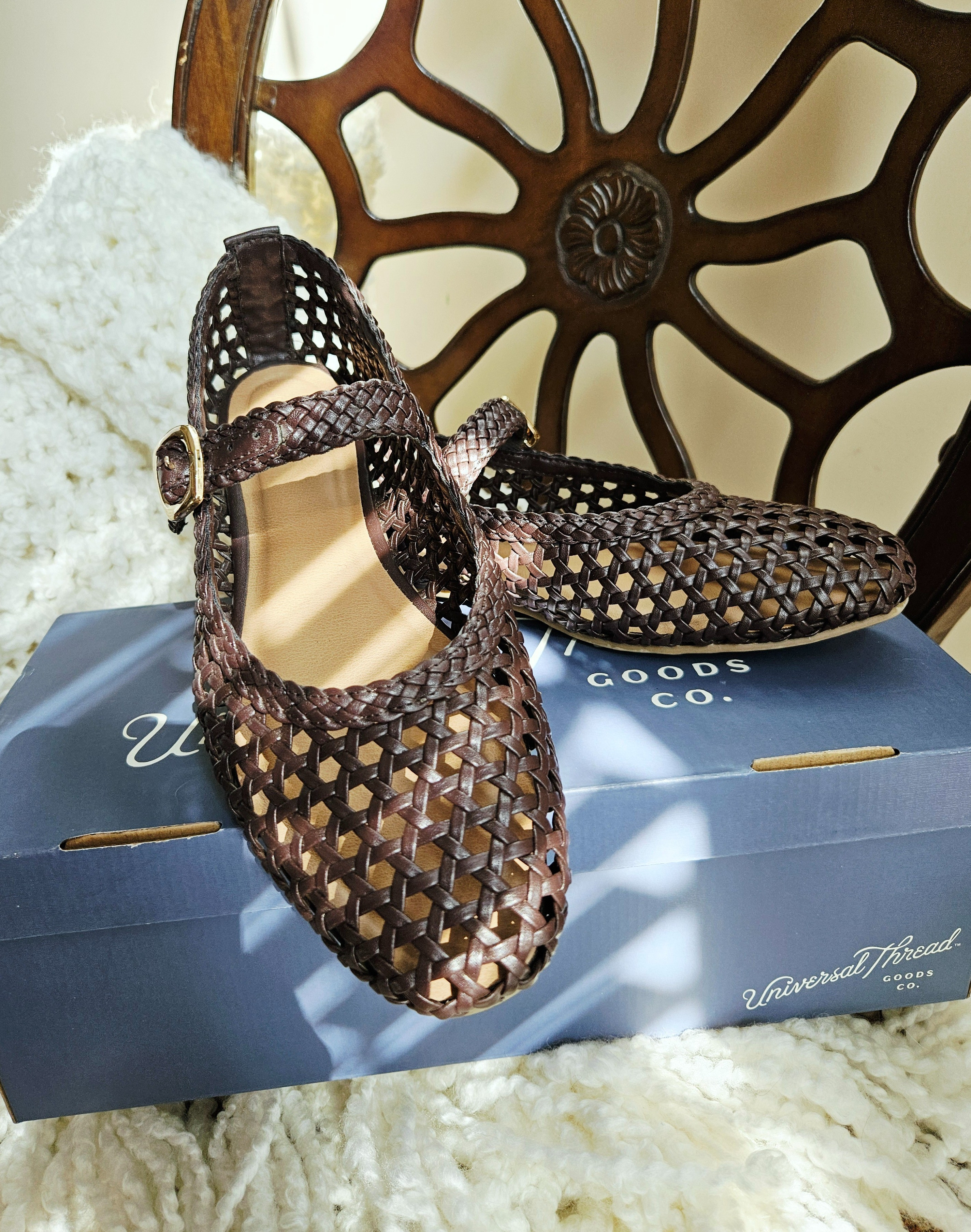 The perfect everyday shoe for this summer! I am loving these woven ballet slippers by Universal Threads at Target.  Easy to slip on as you run out the door to run errands or to go to dinner with friends.
I normally wear a size 8 1/2 and these seem to be true to size.
Note: In my opinion, they do run a little wide. So if you have narrow feet they may feel loose on you. 

#targetfinds
#ltkshoes

#LTKgrwm #LTKootd