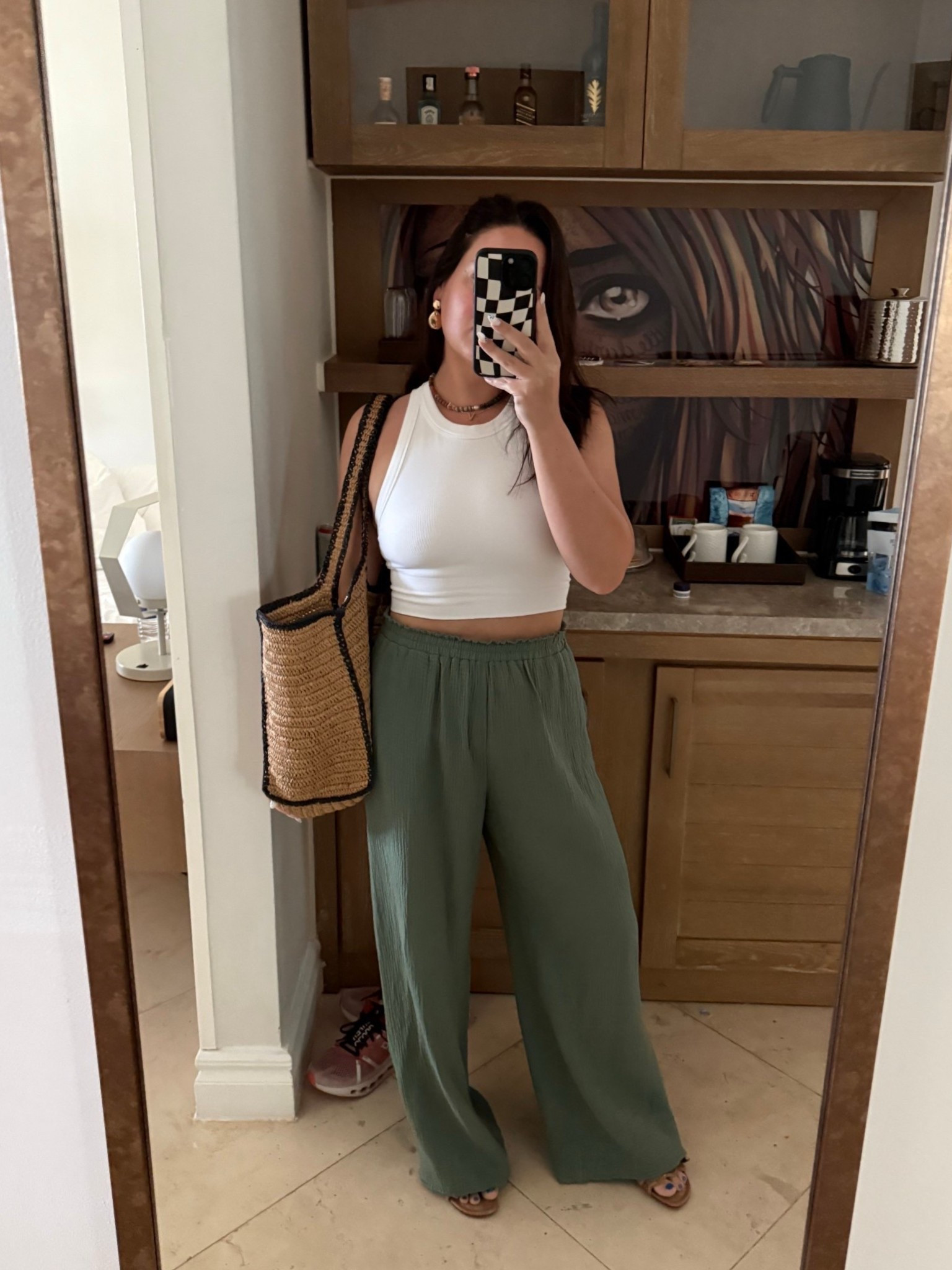 Brunch outfit 🤍 wearing a medium in both the top & bottoms (you can size down in the bottoms if you’re in-between sizes)

#LTKTravel #LTKFindsUnder50 #LTKStyleTip