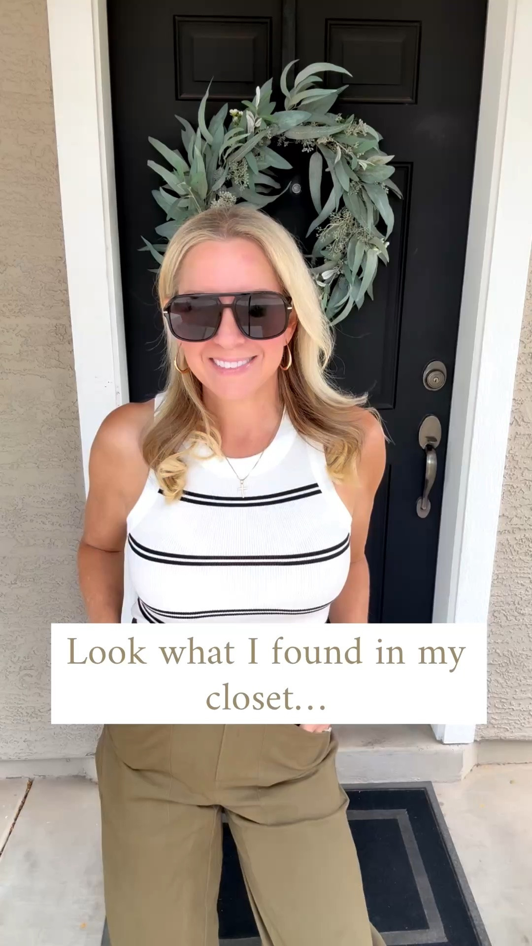 Look what I found in my closet…Day 2!

I paired my softest slightly barreled pants w/ a comfy razor back tank (recently picked up on sale @bananarepublicfactory) & my favorite platform sneaks to create a cute casual spring ootd! Wearing my usual size S top and pants & 7 shoes.