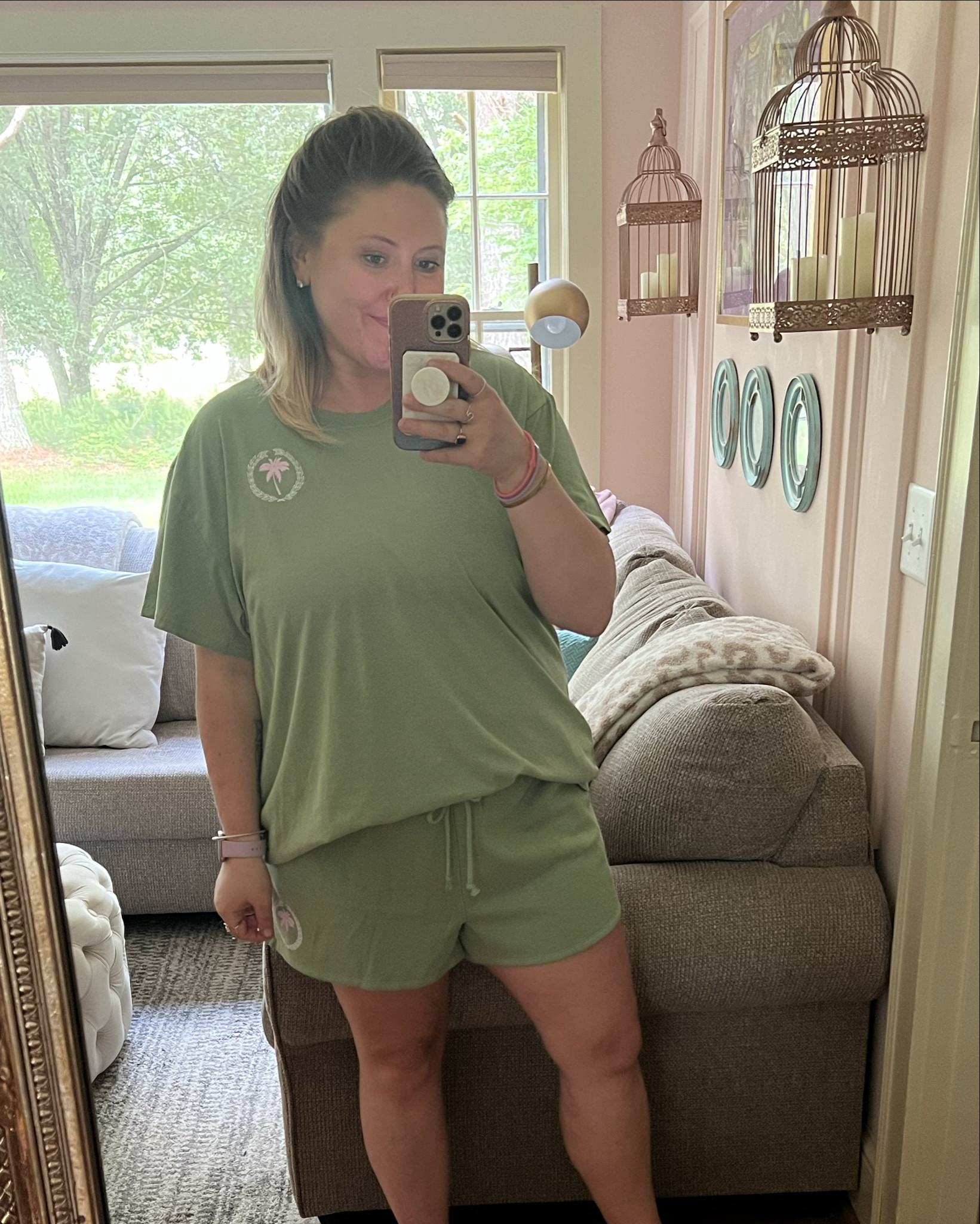 I am loving the mix & match options at PINK right now. Unfortunately, my t-shirt isn’t currently available online. So, I’m linking a couple of cute sweatshirt options. 💚🩷

Wearing XXL in top & bottom - currently 24 weeks pregnant, but saving this set for postpartum👩‍🍼

#LTKMidsize #LTKSaleAlert #LTKBump