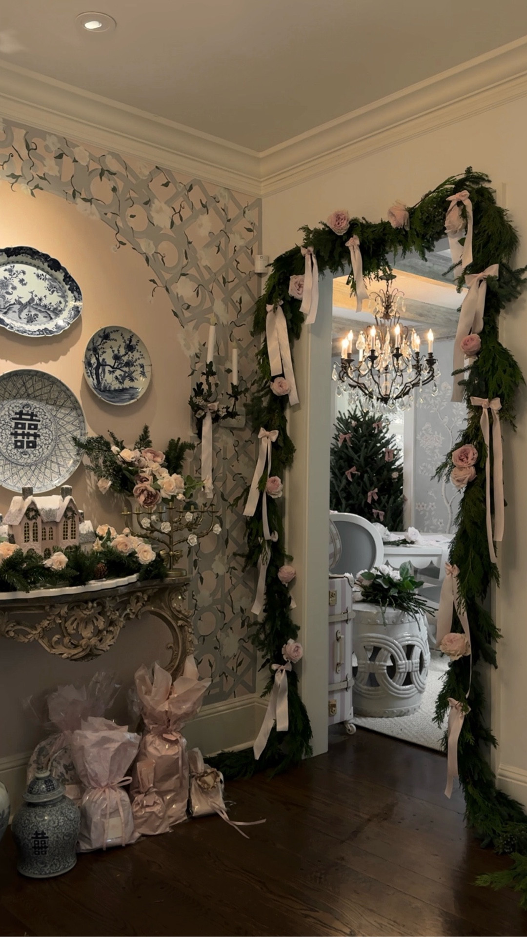 Decking the halls and shopping the sales! 

#LTKSaleAlert #LTKHoliday #LTKootd