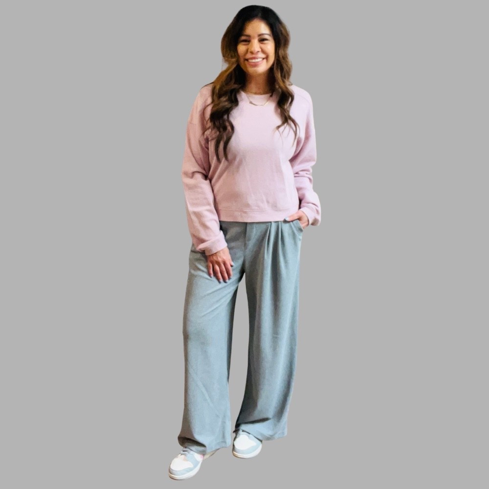 Okayyyyy TikTok shop!! These Halara pants are AMAZING 🔥
Basically a dress pant look with a sweatpant feel. I’m definitely getting another color!!

I’m in a size small petite! 

#LTKWorkwear #LTKMidsize #LTKActive