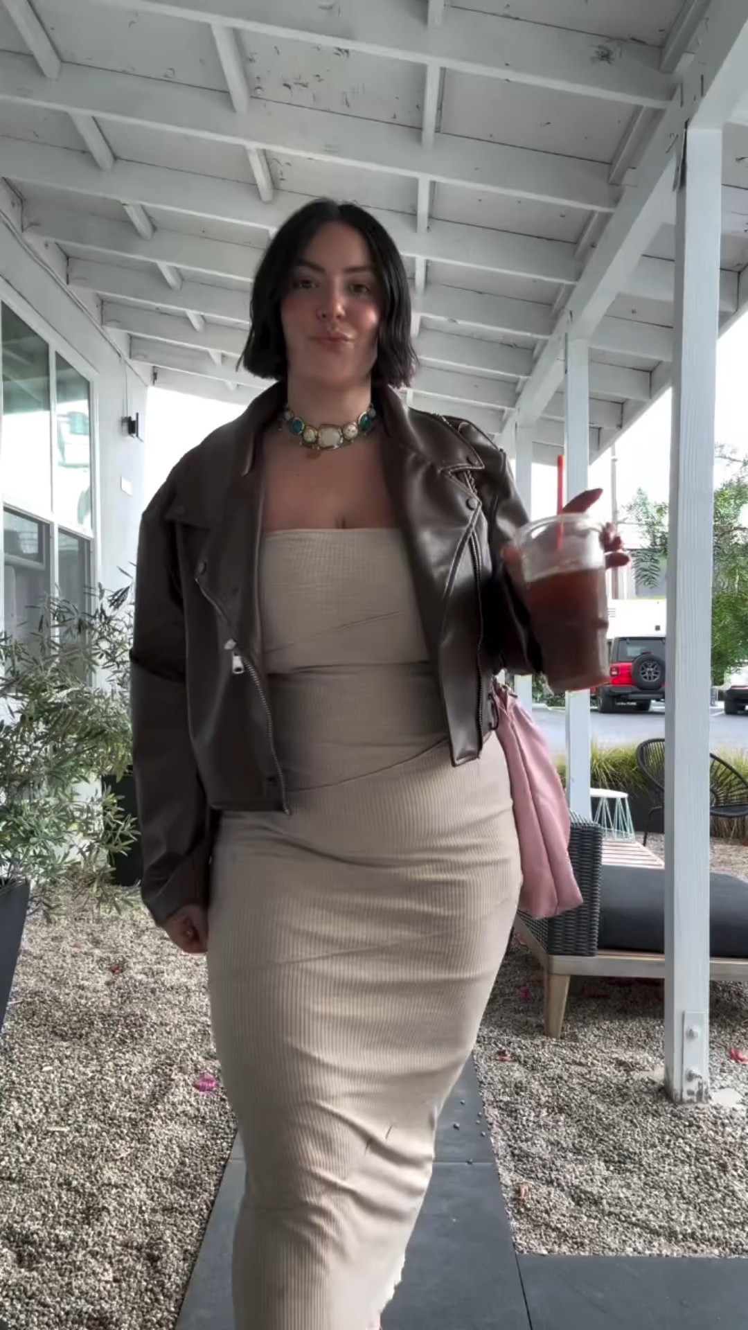 Bras and spanx just really don’t do it for me 🫶🏼

#midsize #curvy #midsizestyle #size12 #size14 #bodyacceptance #bodyneutrality #bodyneutral #selflove #ootdcurve #smallfat #midsizegirl #midsizefashion