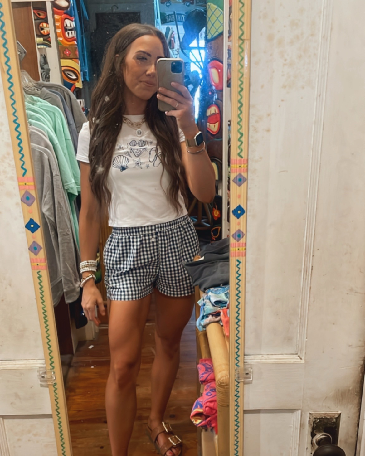 vacation looks I’ve been getting requests for! 
The best boxer shorts I’ve found + my favorite cowboy style hat 🤠