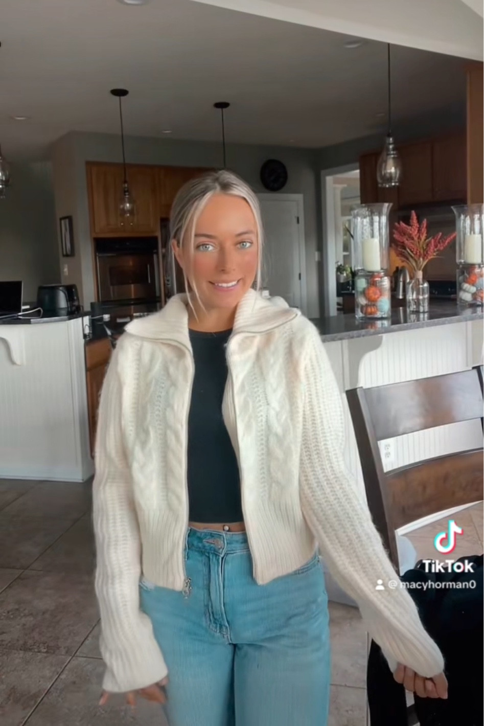 Target Cream zip up sweater 

#LTKworkwear #LTKstyletip #LTKbeauty