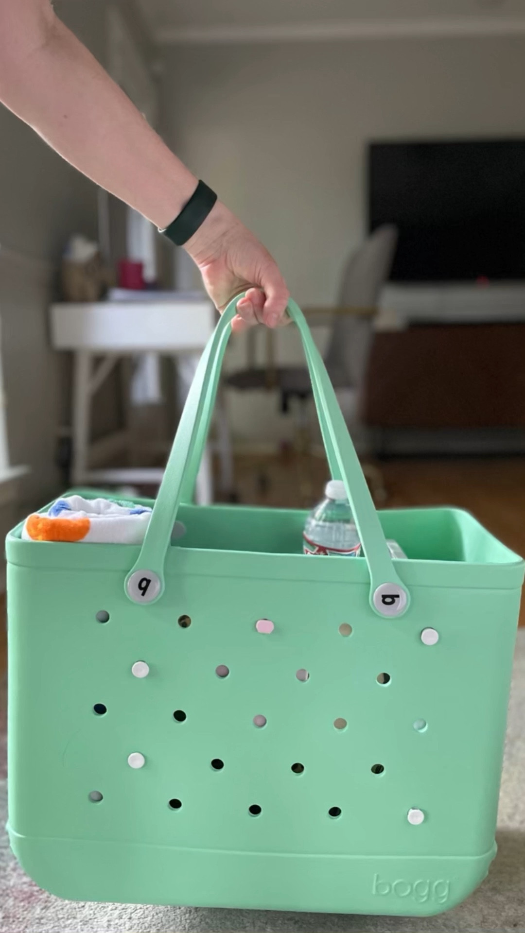 I’m obsessed with this pool or beach bag! The Bogg bag! Super customizable for everything you’d need for a day at the pool or beach. And it’s waterproof. Oh, and I’m obsessed with this Summersalt swimsuit!

#LTKstyletip #LTKswim #LTKSeasonal