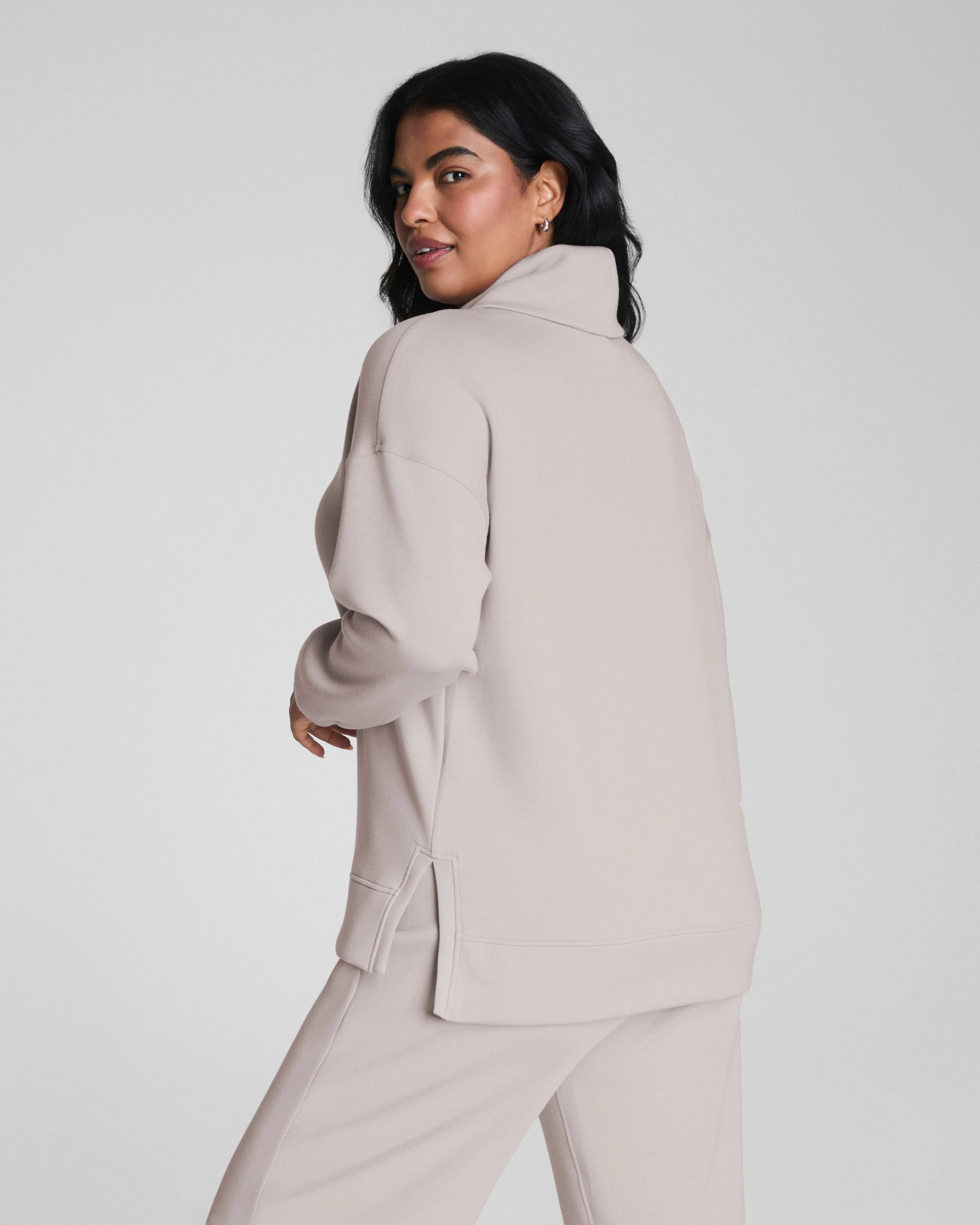 AirEssentials Turtleneck Tunic – Soft, Lightweight & Cozy Fit | SPANX | Spanx