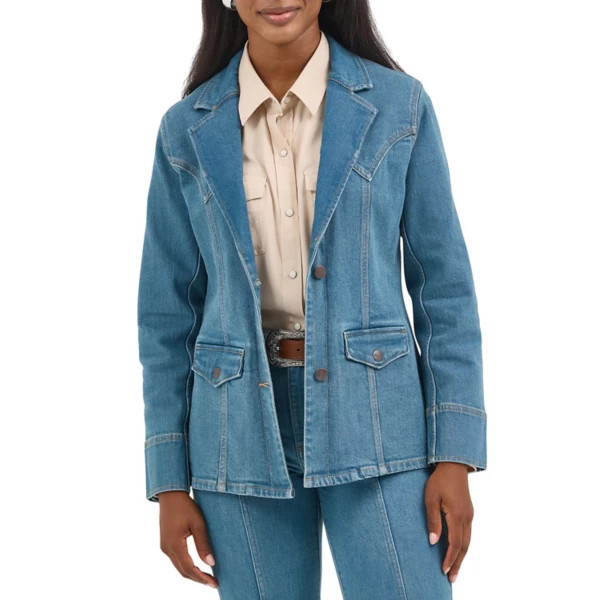 Women's Wrangler Denim Short Blazer Medium Light Wash | Scheels
