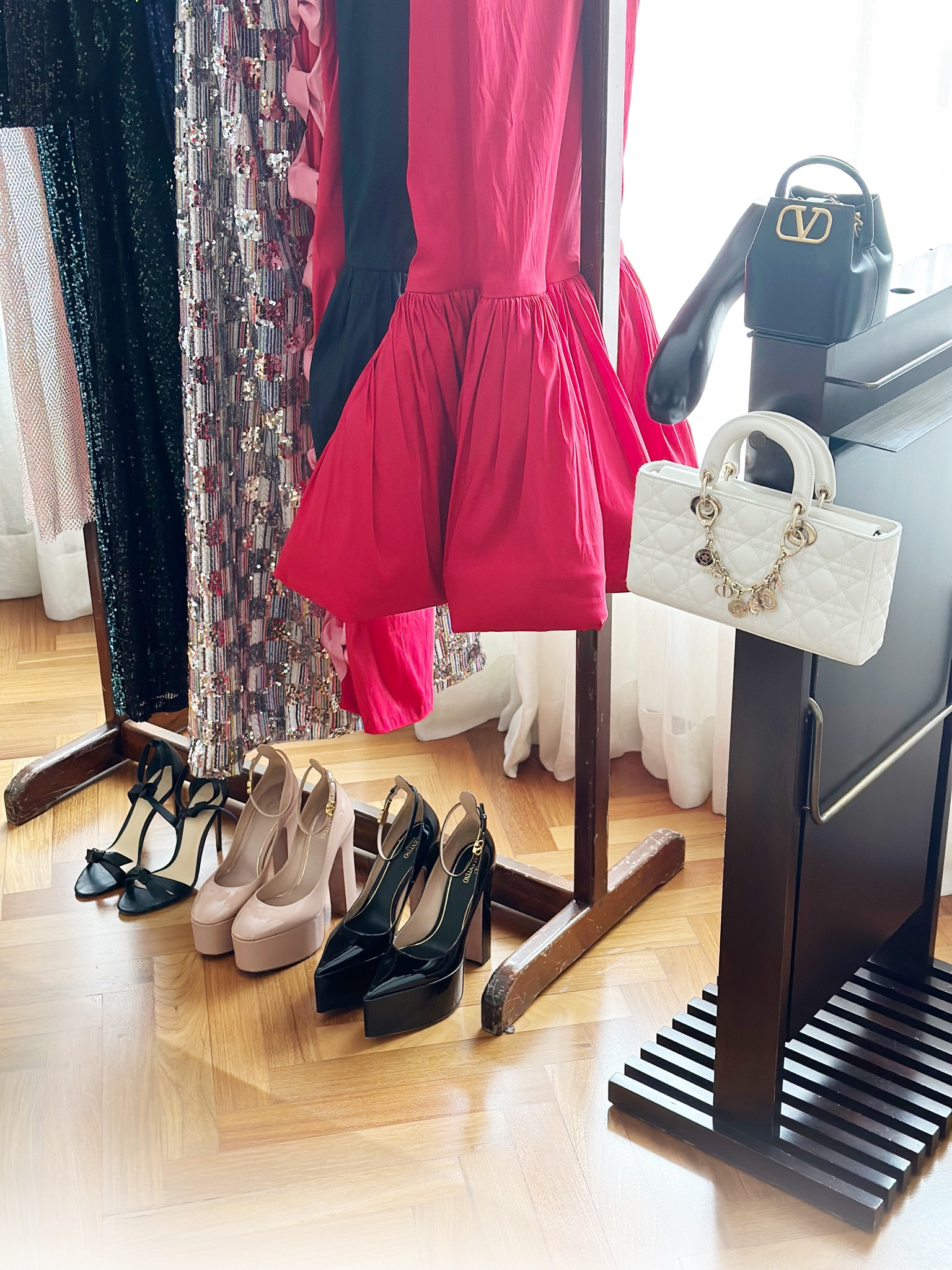 A quick snap of my wardrobe and accessories. 
Someone asked me if I always wear heels - No! I truly never wear them, except for public events. 
These Valentino heels are actually quite comfortable, despite being so tall. 
I wore the Birman pair last night because the brand is Brazilian and I wanted to support local ❤️

#LTKtravel #LTKwedding #LTKshoecrush