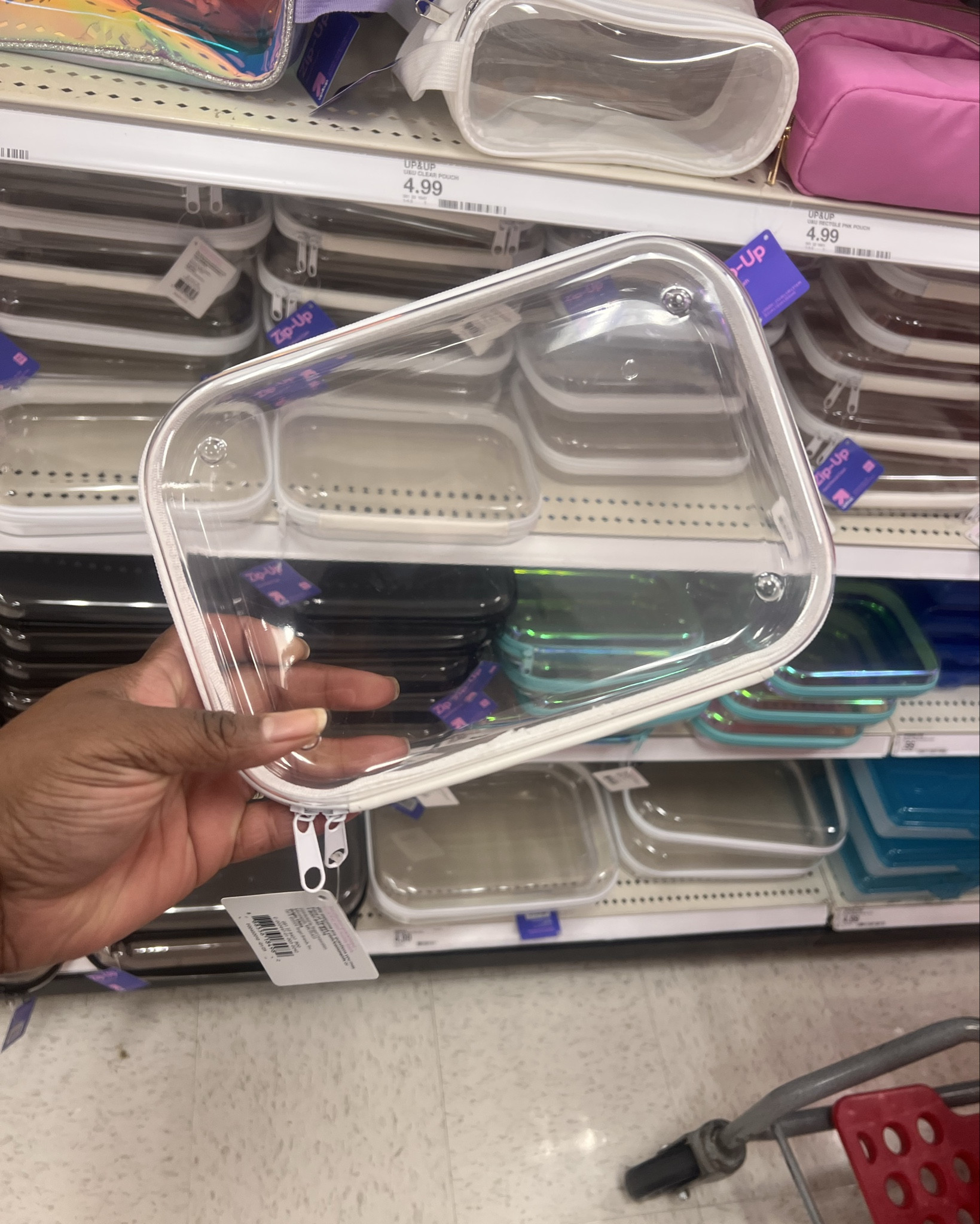 Hard pencil case is great great for stationery items for school supplies, but I will grab one for me! I want to use for a car kit full or essentials or makeup storage! Would you grab one for your organization needs? 
