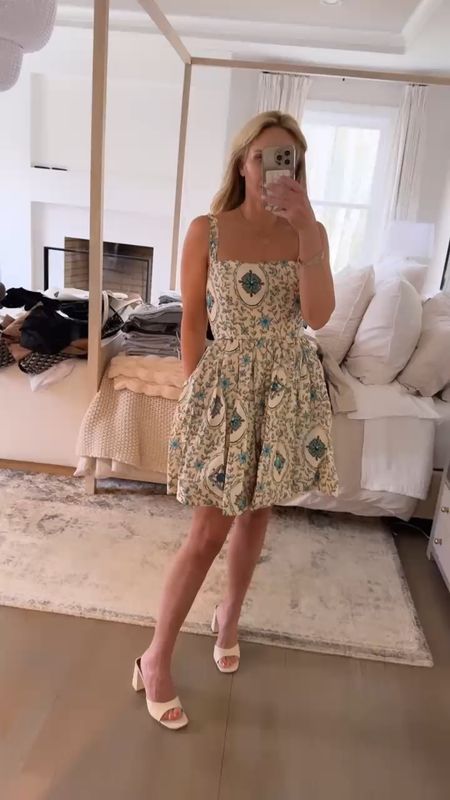 This dress is so cute 

#LTKsalealert #LTKVideo #LTKSeasonal