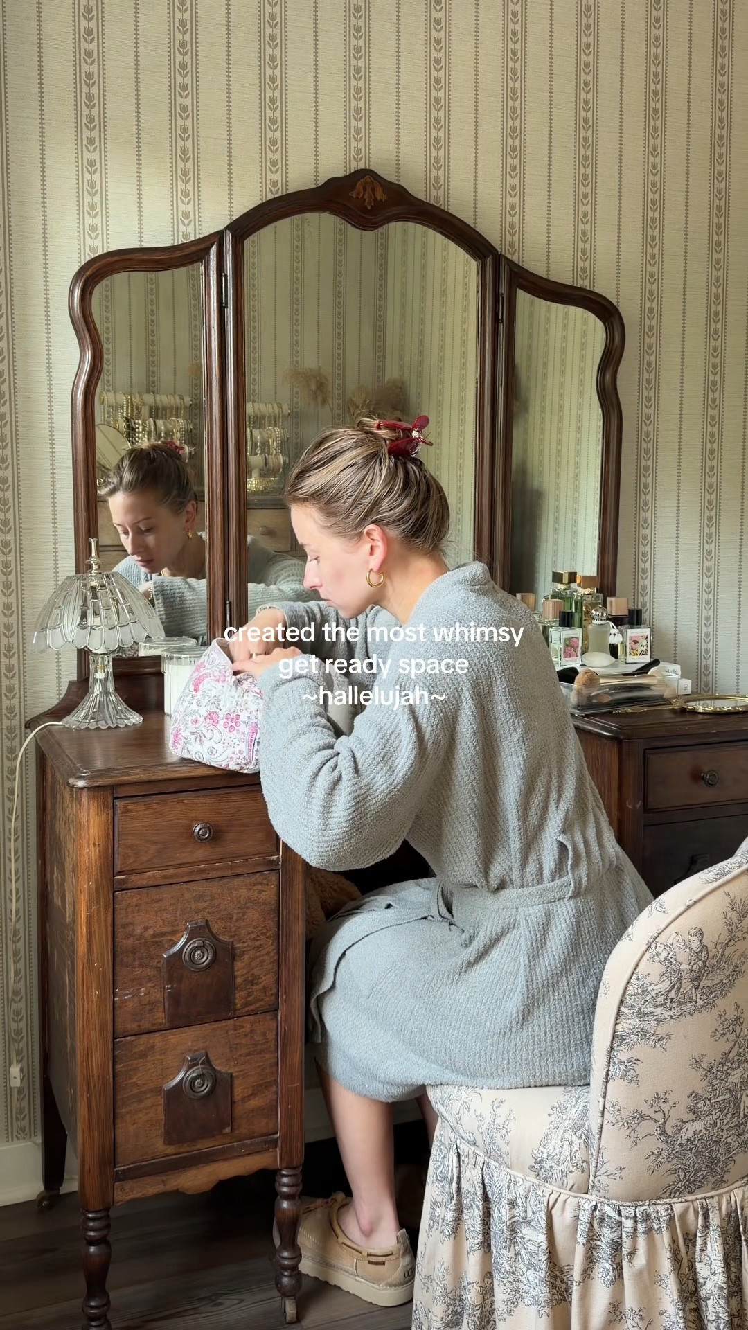 4/25/26  Get Ready With Me Favorites


A few favorites from my get-ready routine 🤍 my Barefoot Dreams robe (wearing the L/XL for an extra cozy fit) plus some beauty staples I’ve been loving lately, including the new Summer Fridays lip stain and lip liner. Everything is linked here ✨

#LTKBeauty #LTKgrwm