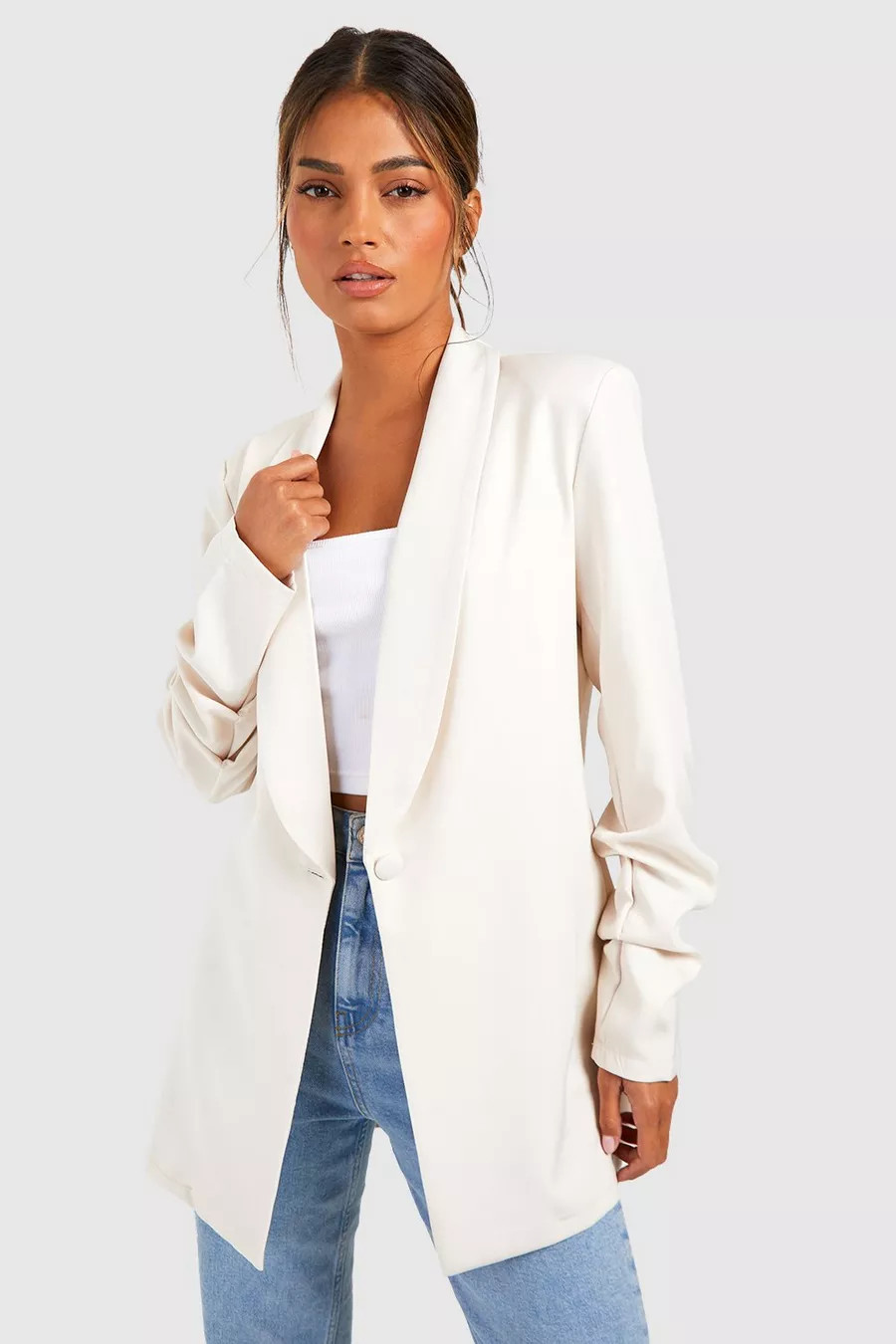 Basic Woven Ruched Sleeve Plunge Lapel Blazer | Boohoo.com (UK & IE)
