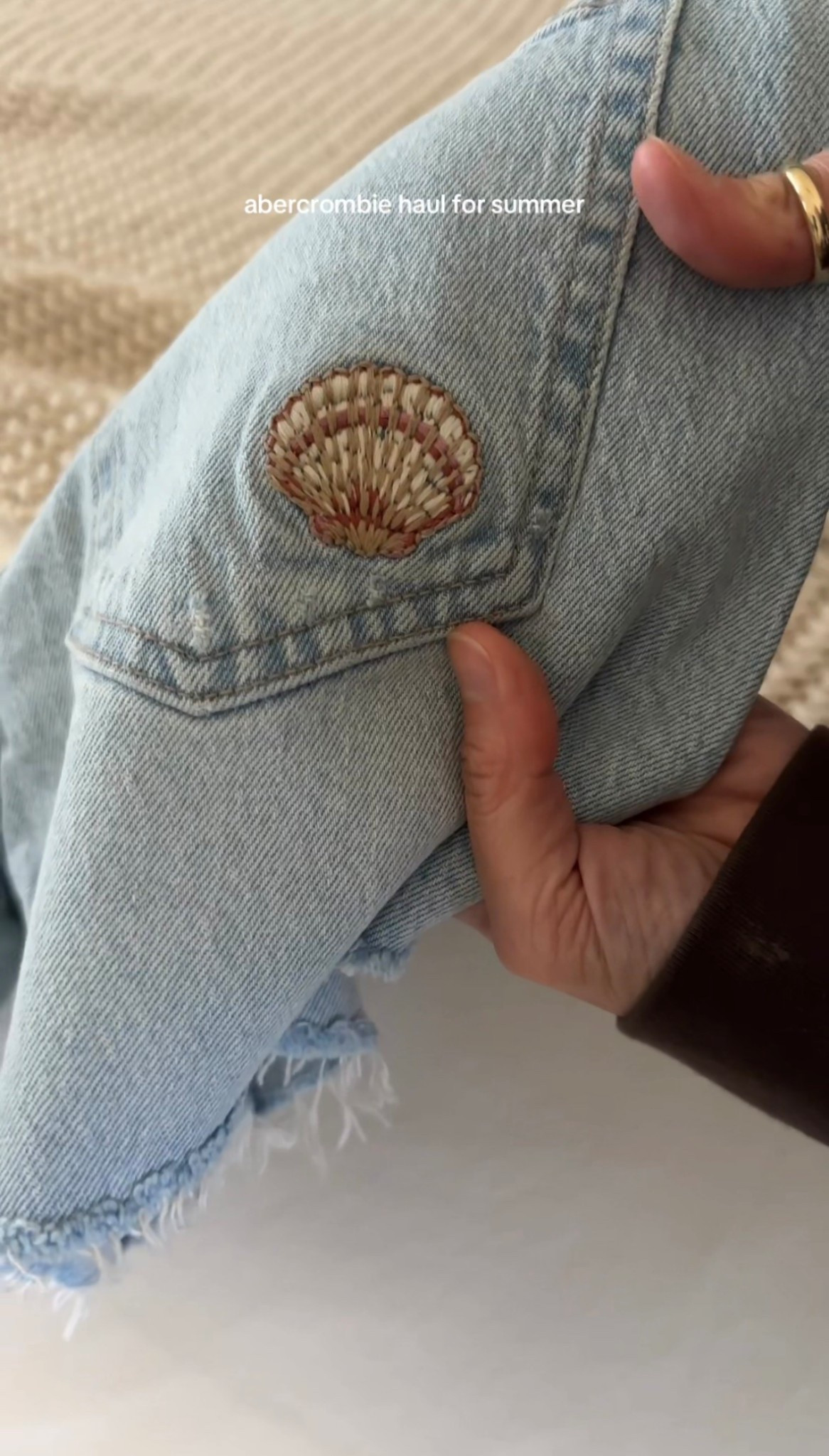 Love these denim shorts with this cute little embroidered seashell!!

Abercrombie sale, Abercrombie denim, Abercrombie shorts, Abercrombie jean shorts, Abercrombie spring sale, summer style, summer shorts, Abercrombie denim shorts

#LTKootd #LTKSeasonal #LTKSaleAlert