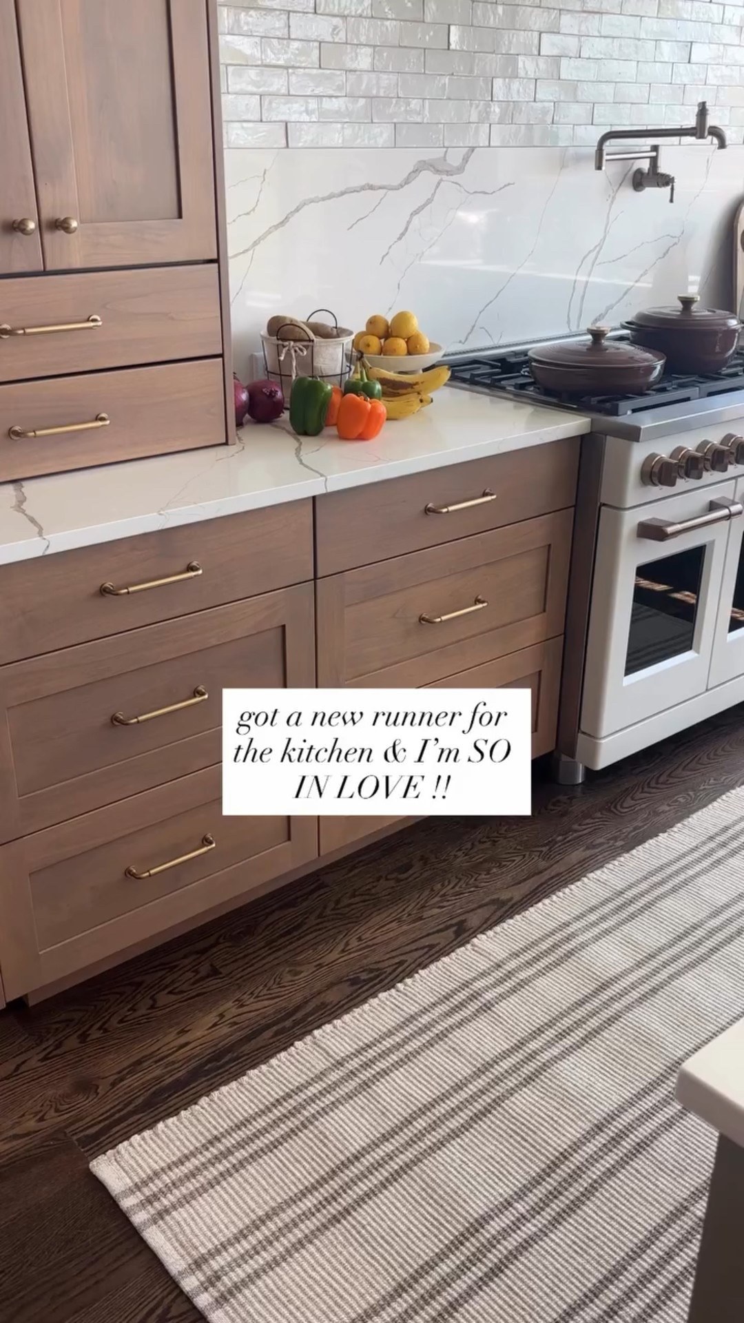 got a new runner for the kitchen & I’m SO IN LOVE !!