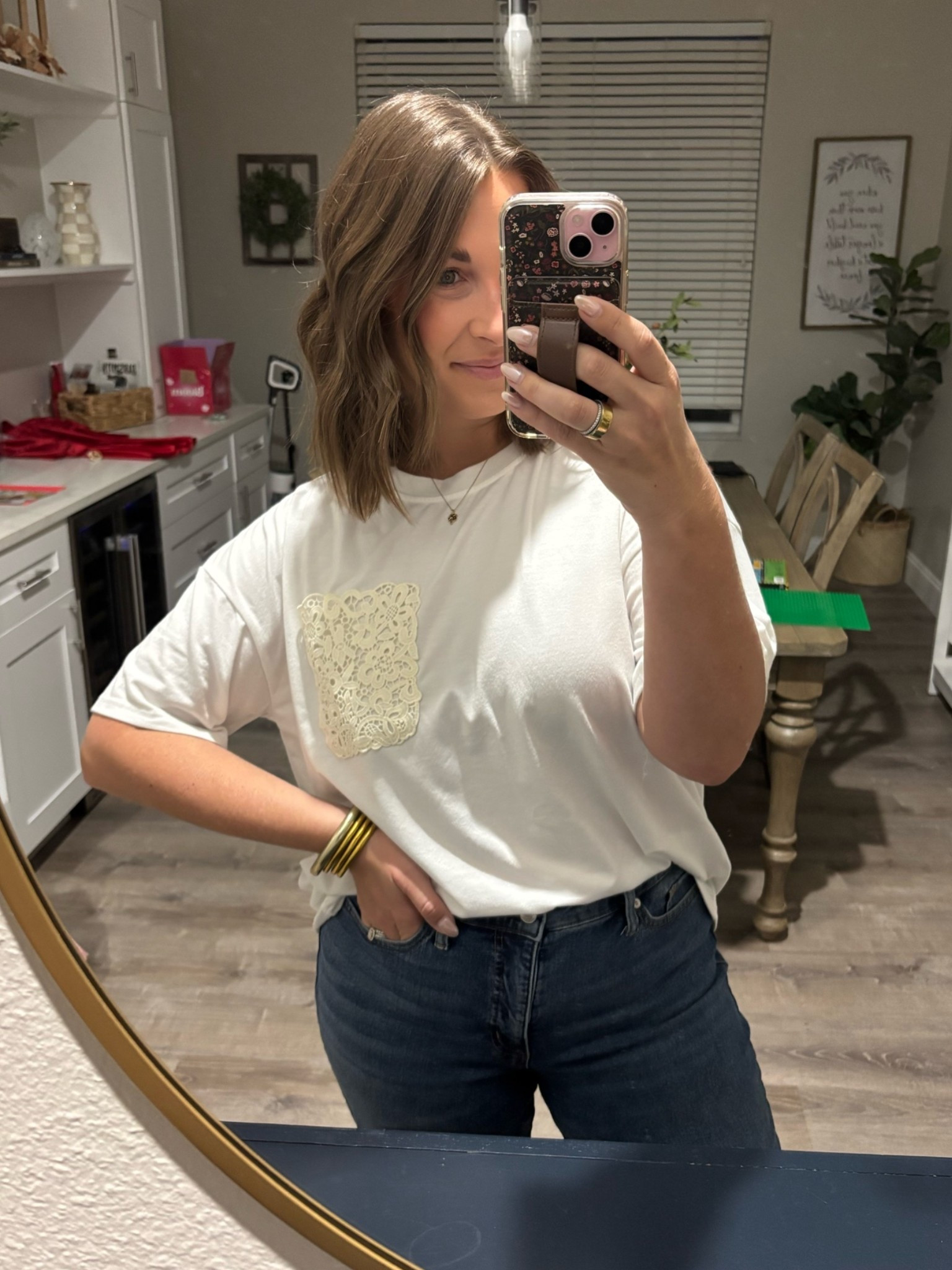 Pop of lace on a classic white tee 🫶🏻 soft & oversized! Casual outfit 


TTS: medium

#LTKgrwm #LTKootd #LTKMidsize