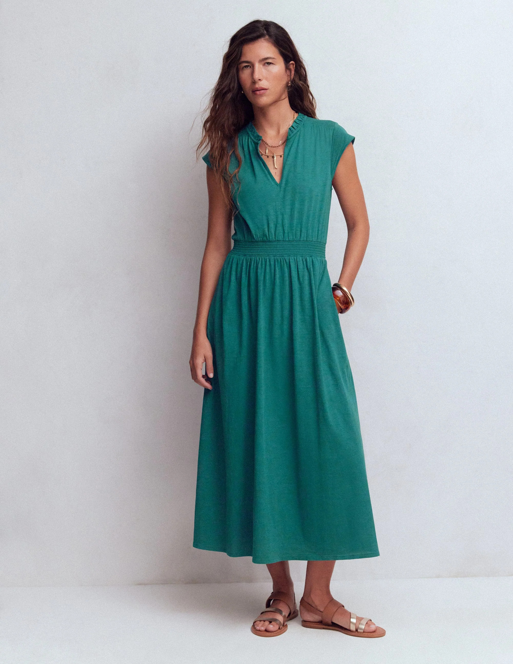 Boden Women's Alba Smocked Jersey Midi Dress in Green | Size 16/18 | Boden (US)