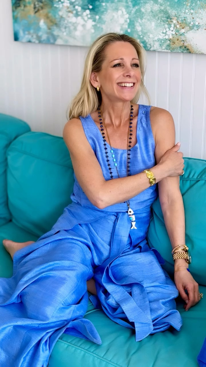 From photo shoots to fittings, details to in-between moments 🤍

#secretsnstyle

#LTKdayinmylife #LTKootd #LTKOver40