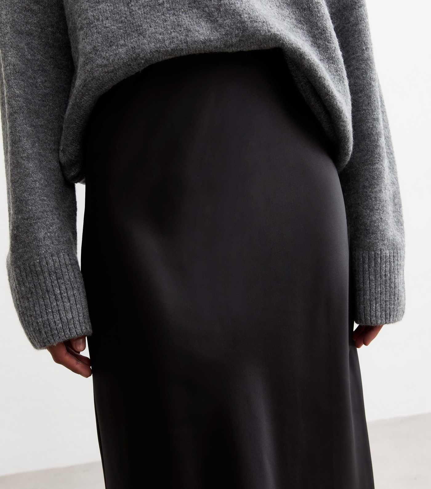 Black Satin Midi Skirt | New Look | New Look (UK)