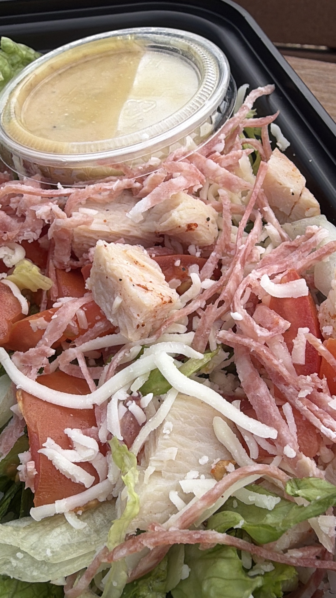 California Pizza Kitchen Gift Card Idea: Give her the gift of yum this year! Plus the gift of a day out! Grab your meals to go ( the Duo’s are a best of both worlds ), then have a picnic somewhere pretty. 