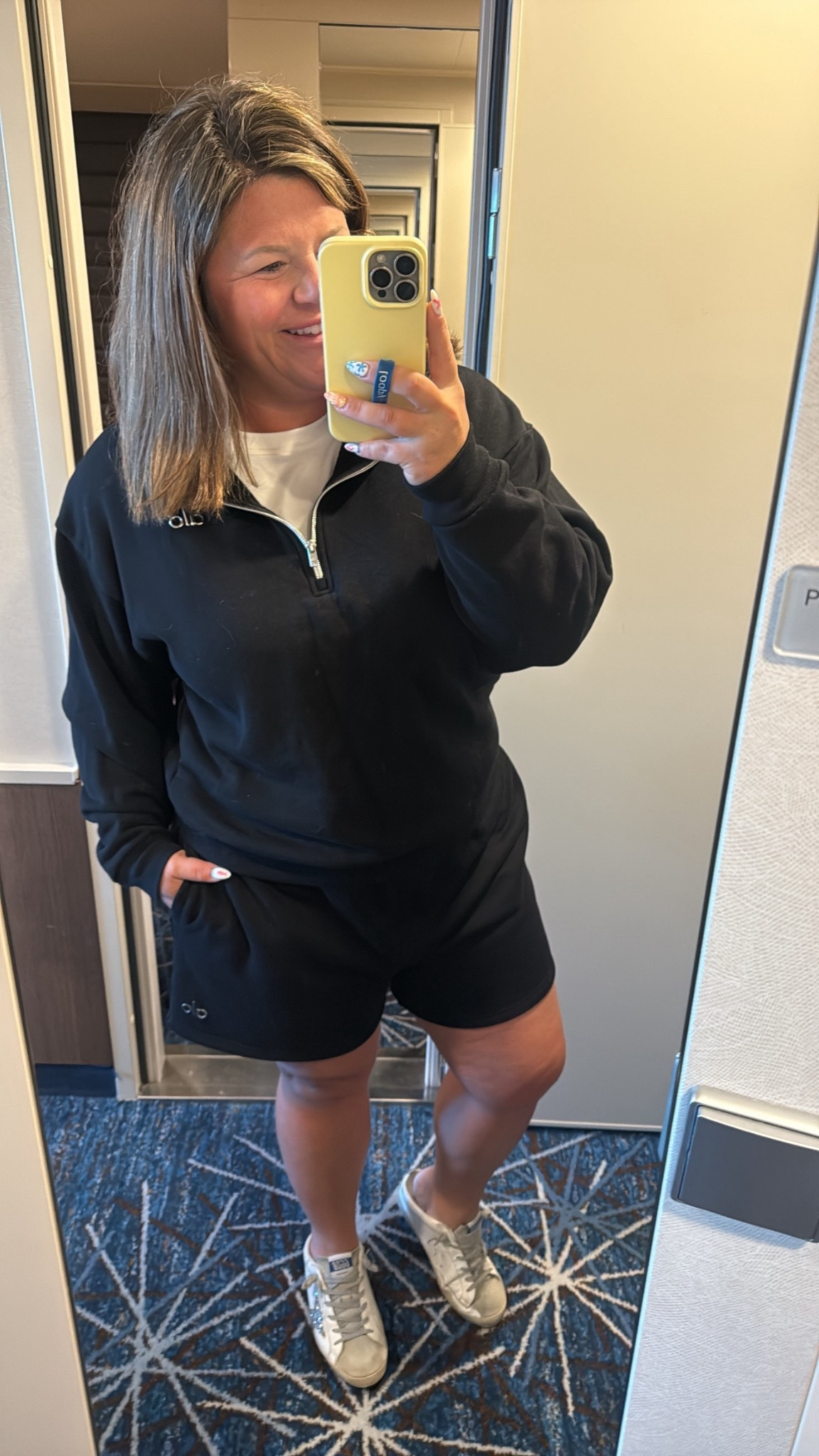 ✈️ ootd 
Alo set 
Nuuds tee 
Loopy case code : mstanforss

Airport outfit of the day~travel 

#LTKTravel #LTKMidsize #LTKootd